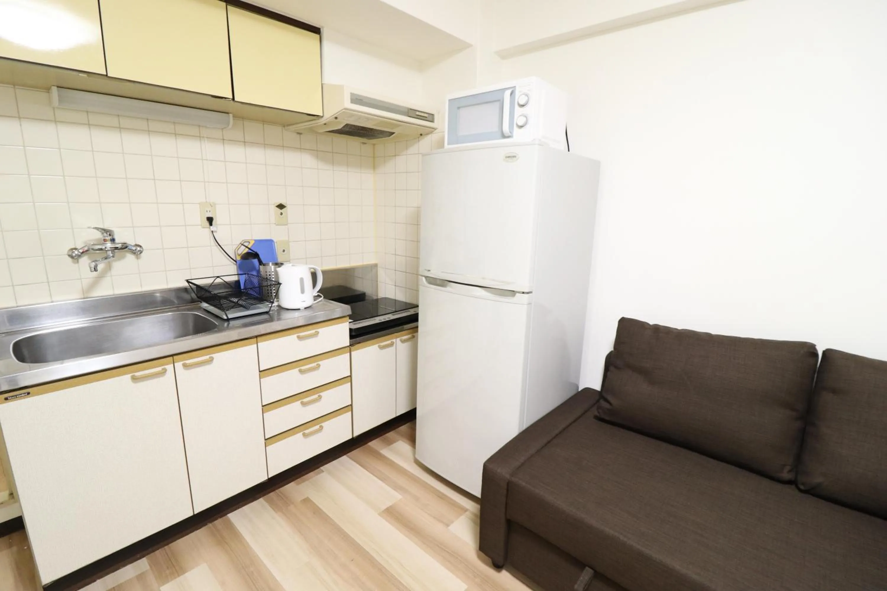 Kitchen or kitchenette in Court Saiwaicho