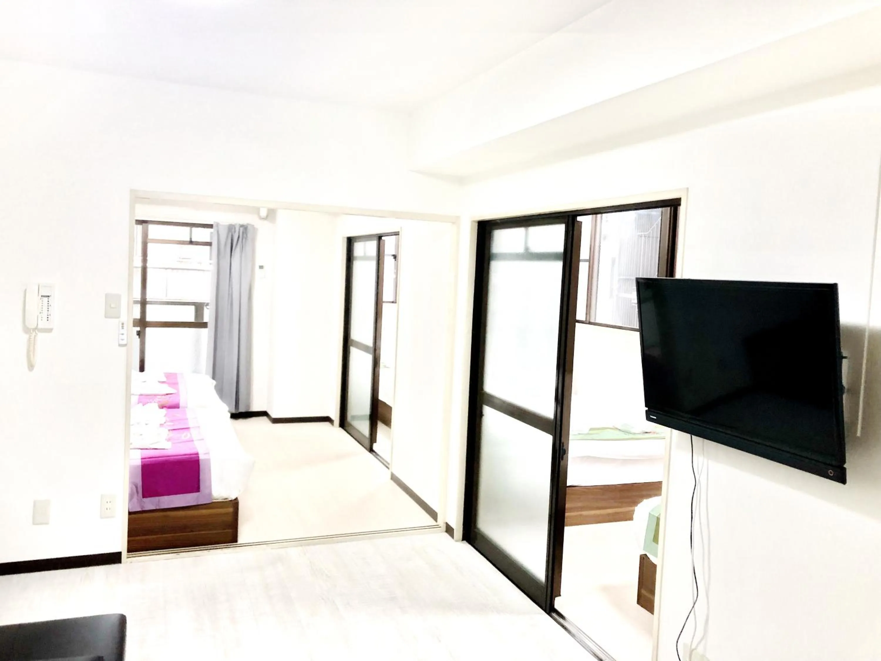 TV and multimedia, Bed in Court Saiwaicho