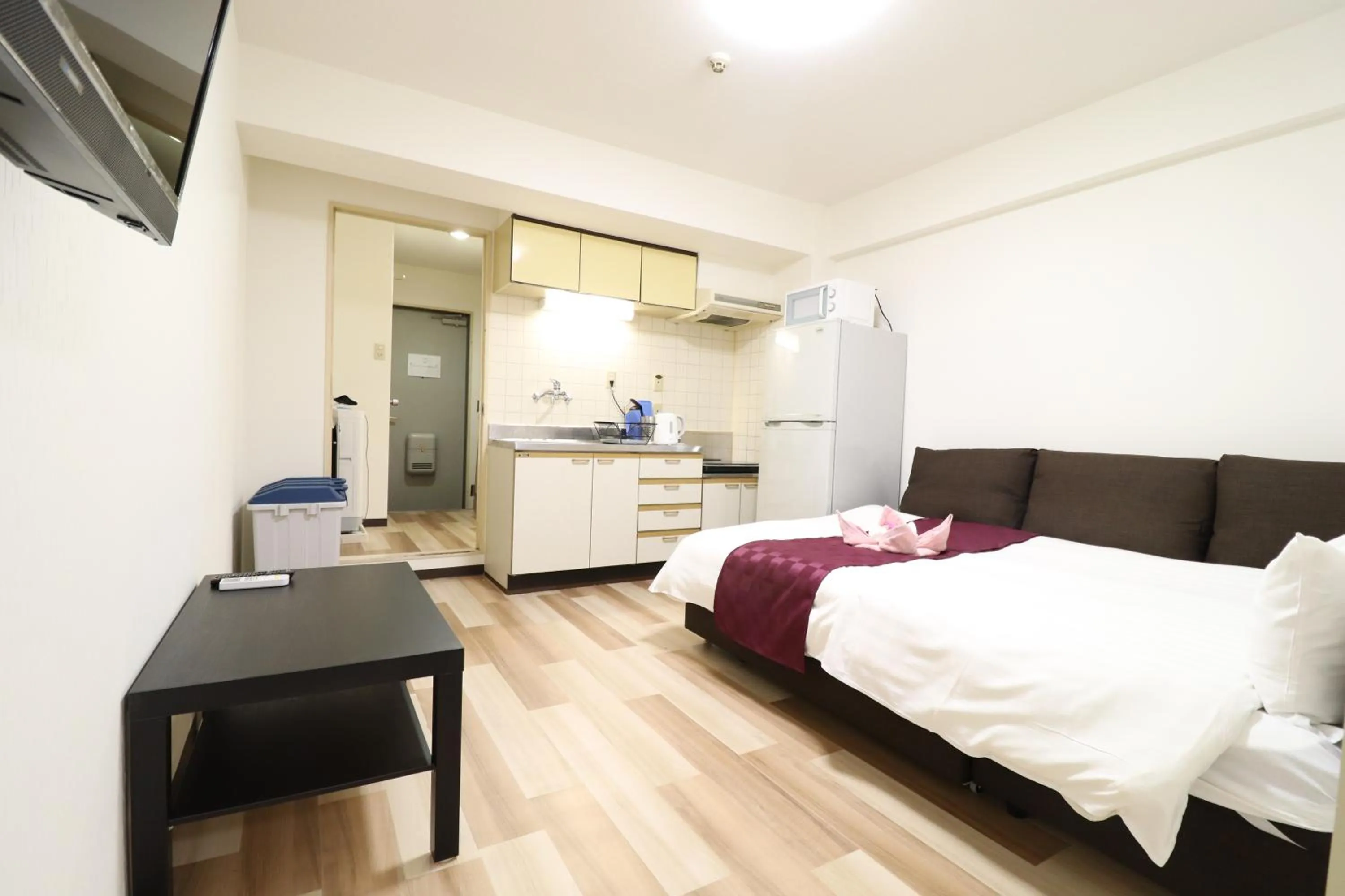 Kitchen or kitchenette, Bed in Court Saiwaicho