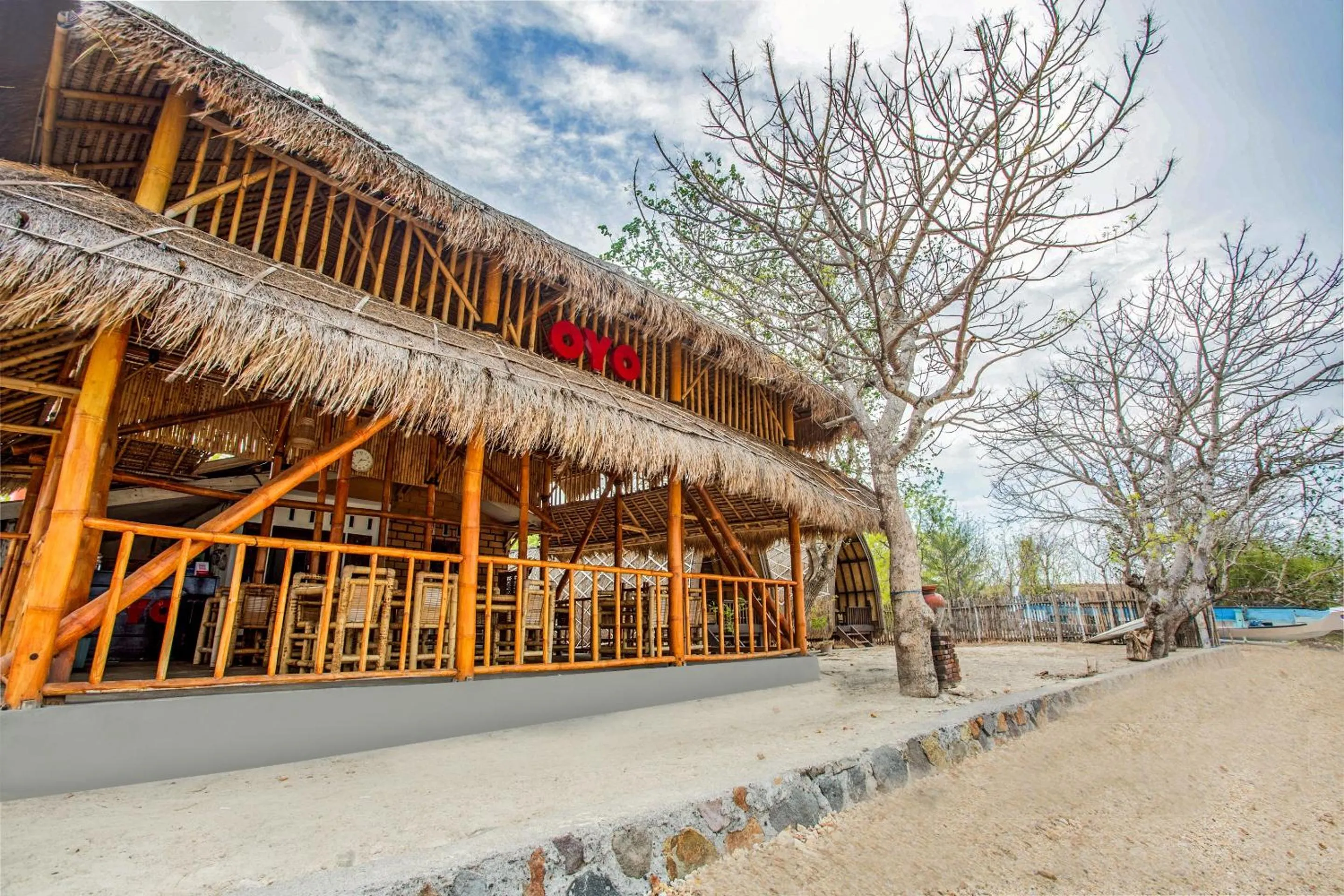 Facade/entrance in Hotel O Telone Bungalow