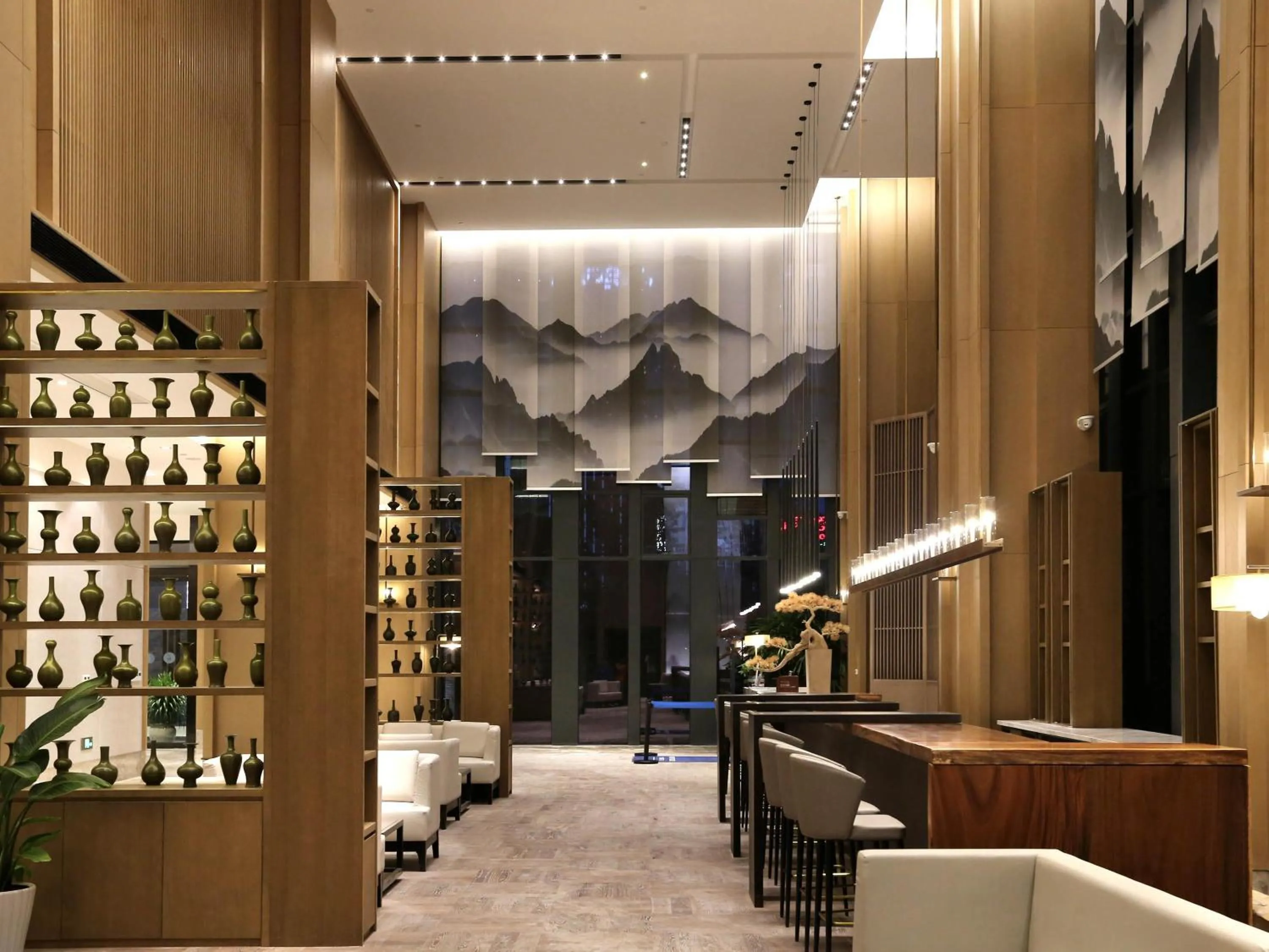 Lounge or bar in Novotel Deqing Moganshan