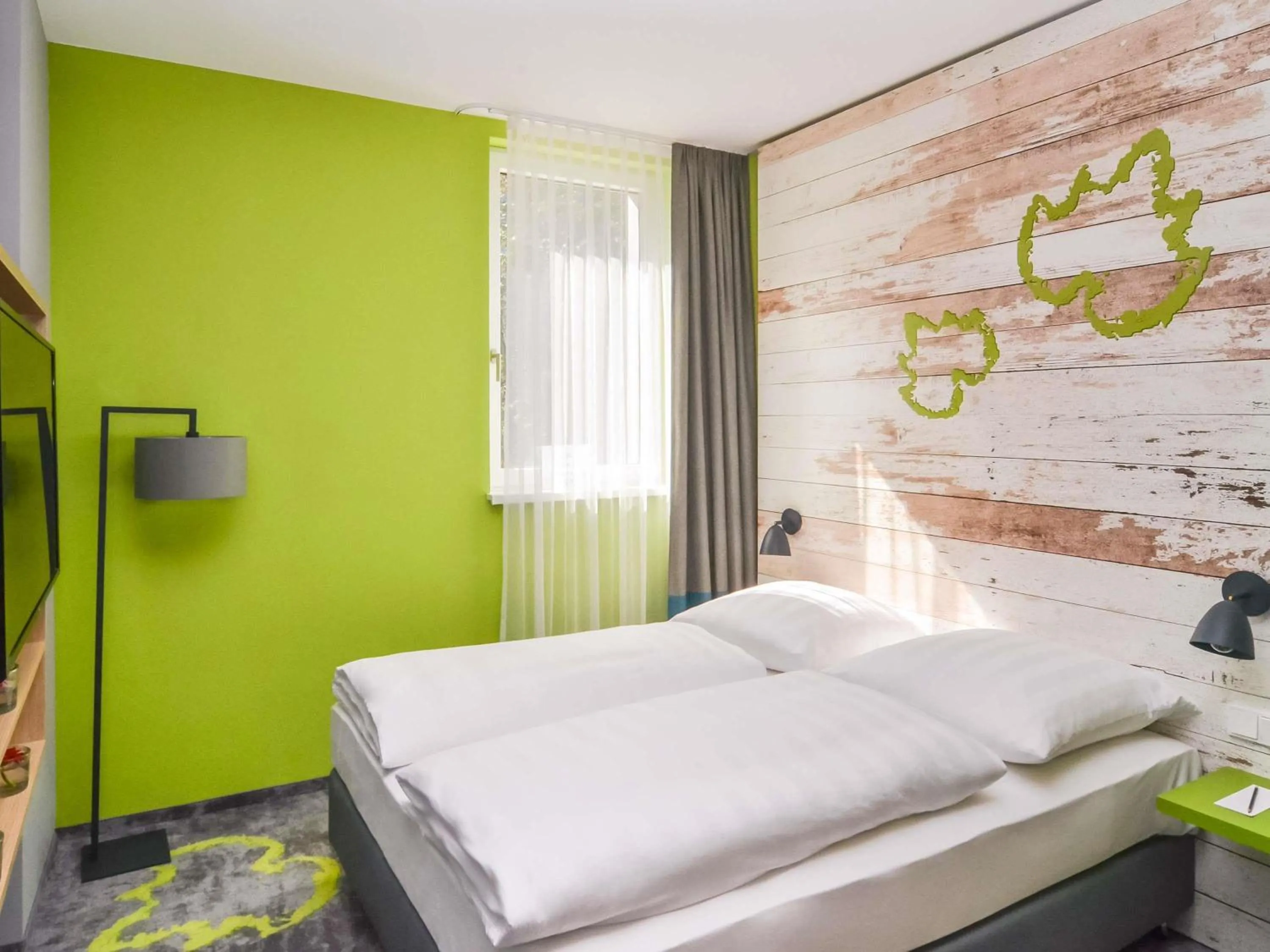 Bedroom, Bed in ibis Styles Stuttgart Vaihingen