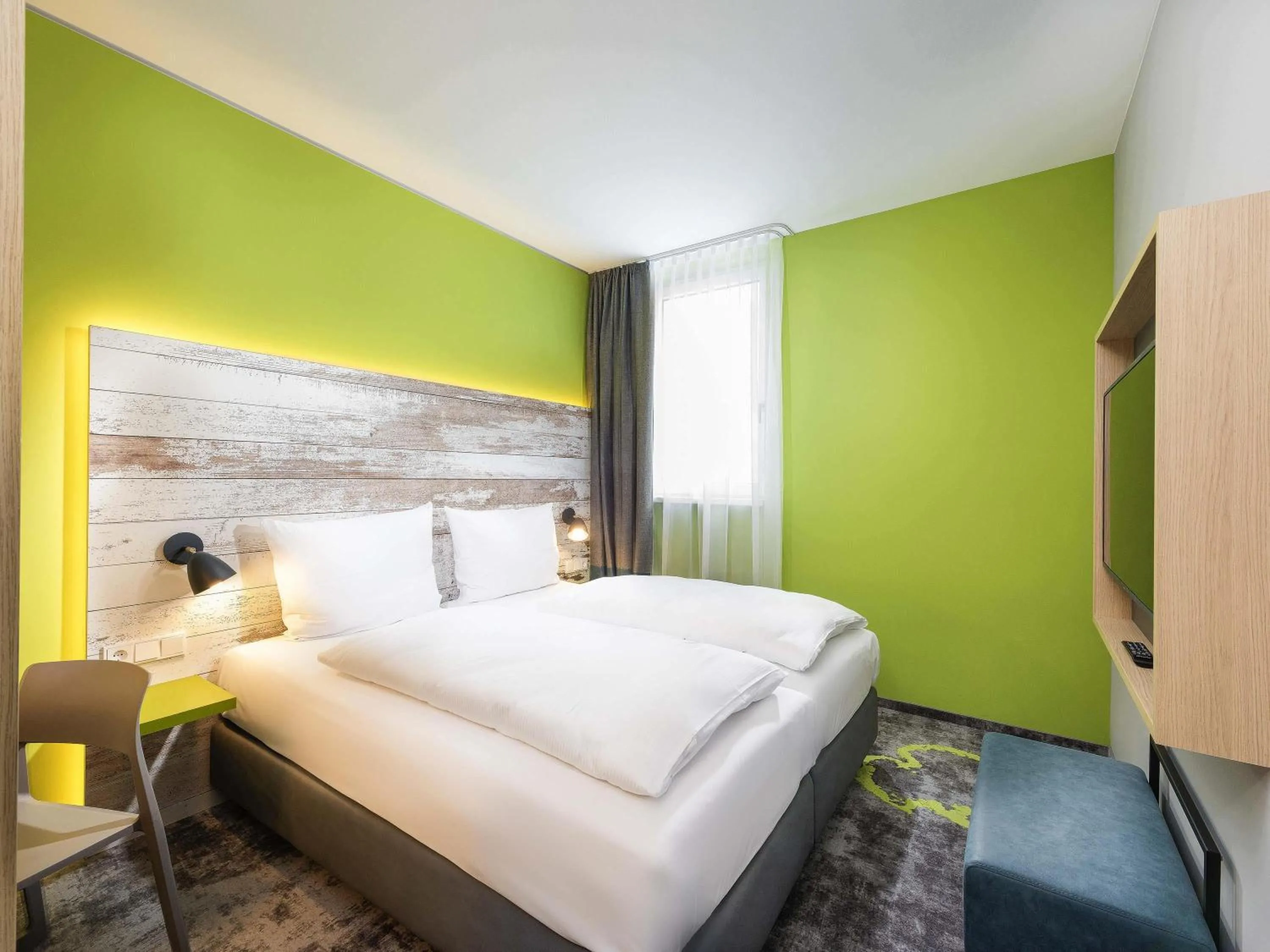 Bedroom, Bed in ibis Styles Stuttgart Vaihingen