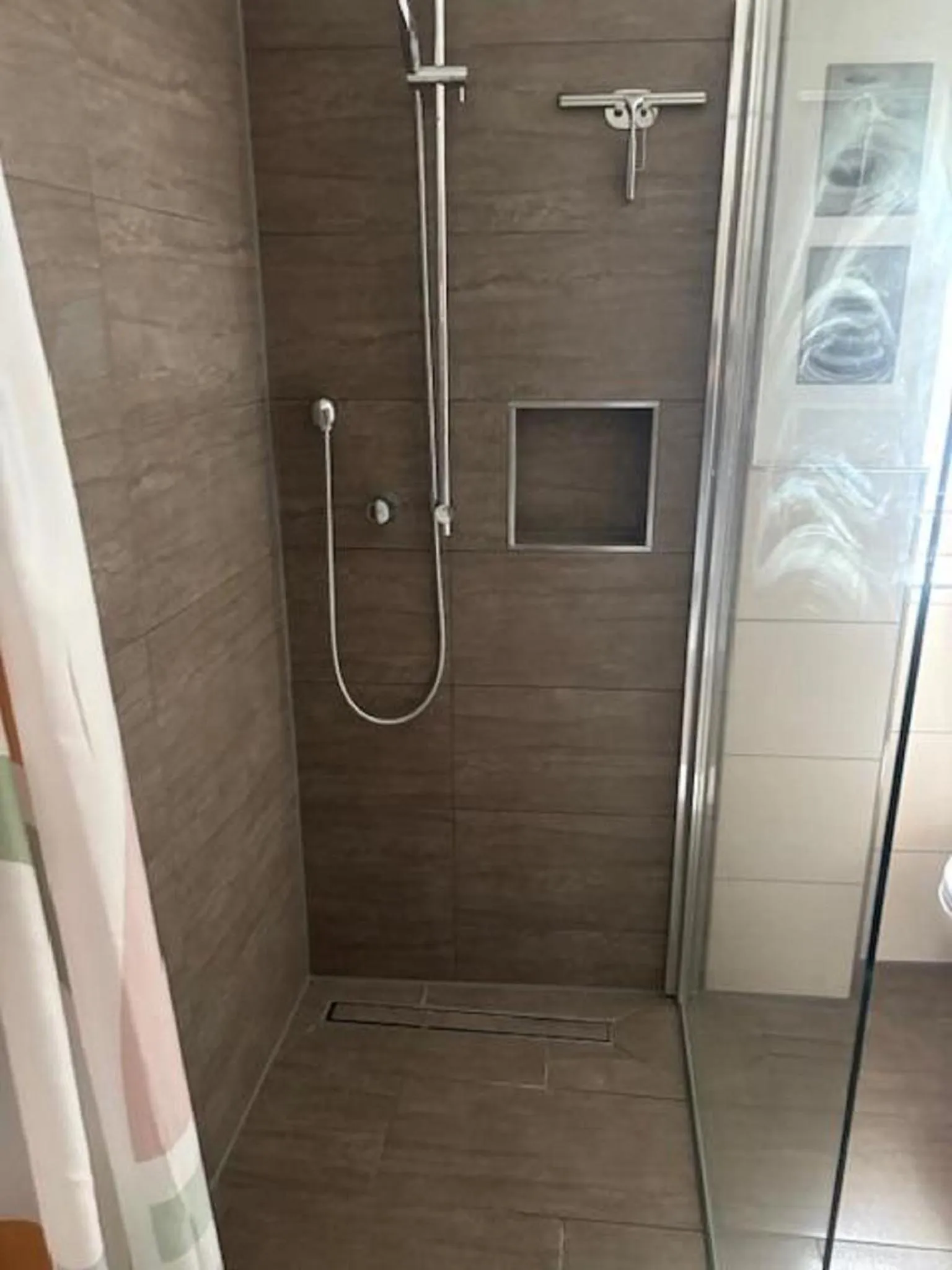 Shower in Villa Croatia & Restaurant Adria