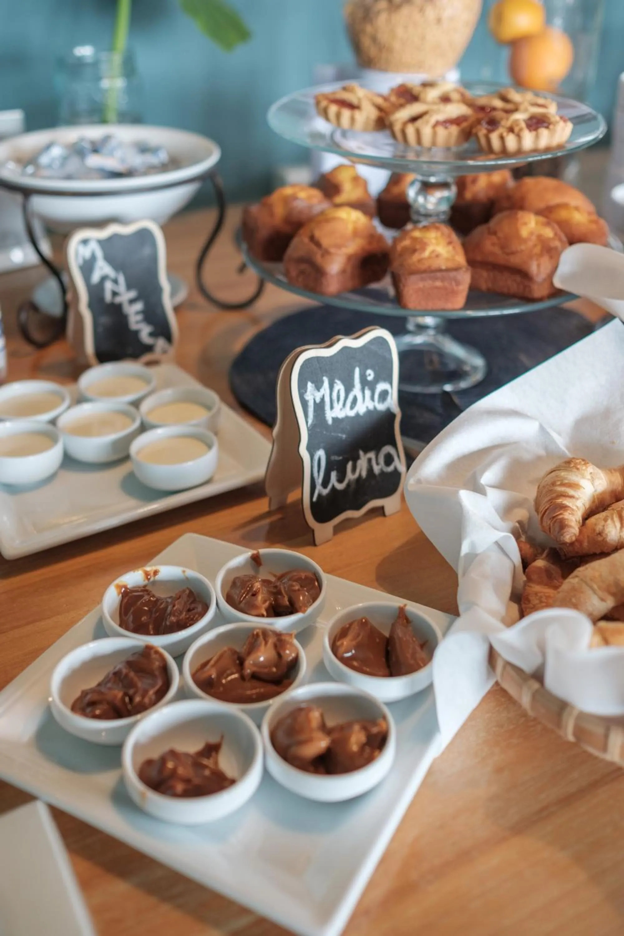 Buffet breakfast in Posada Plaza Mayor