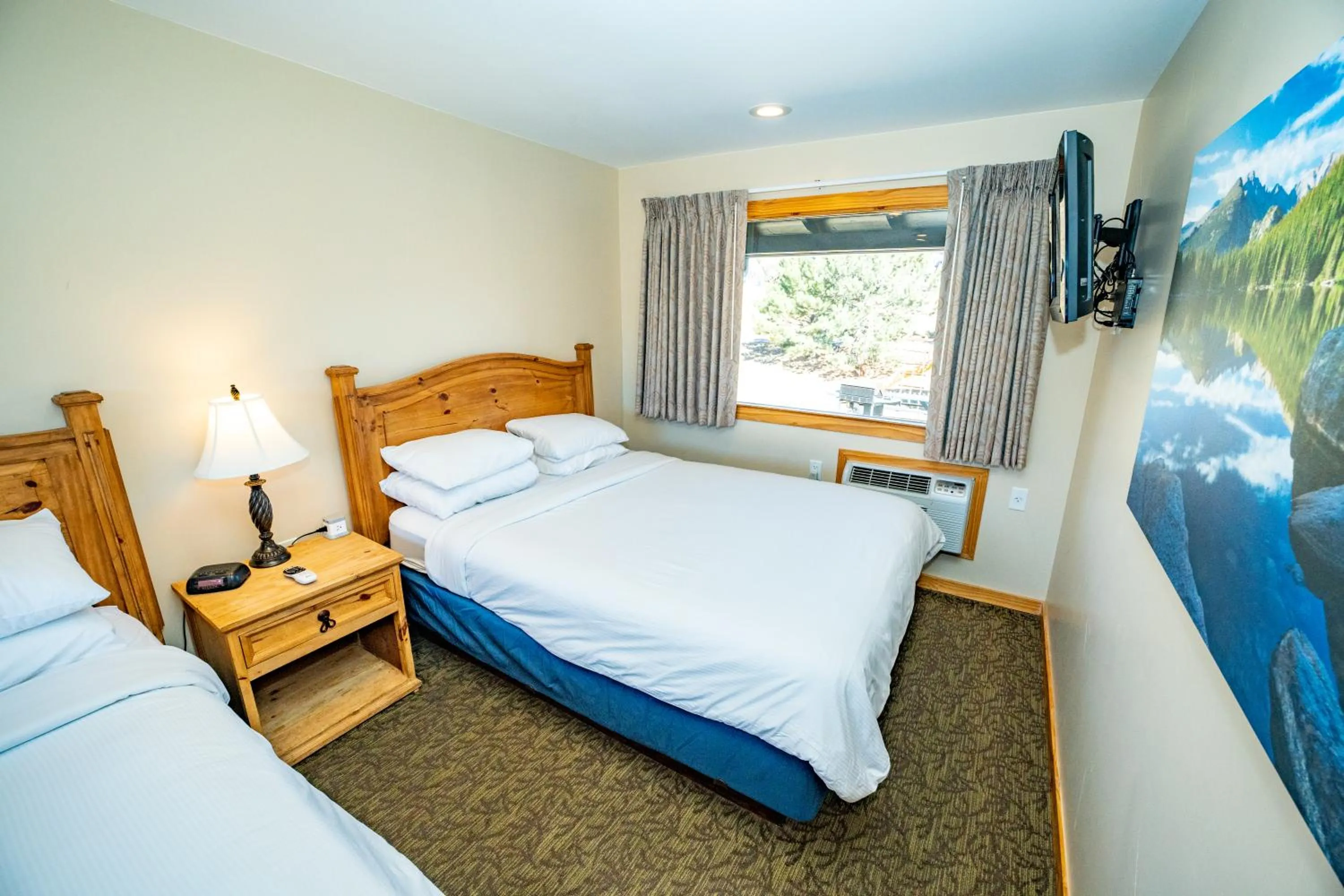 Bed in Coyote Mountain Lodge