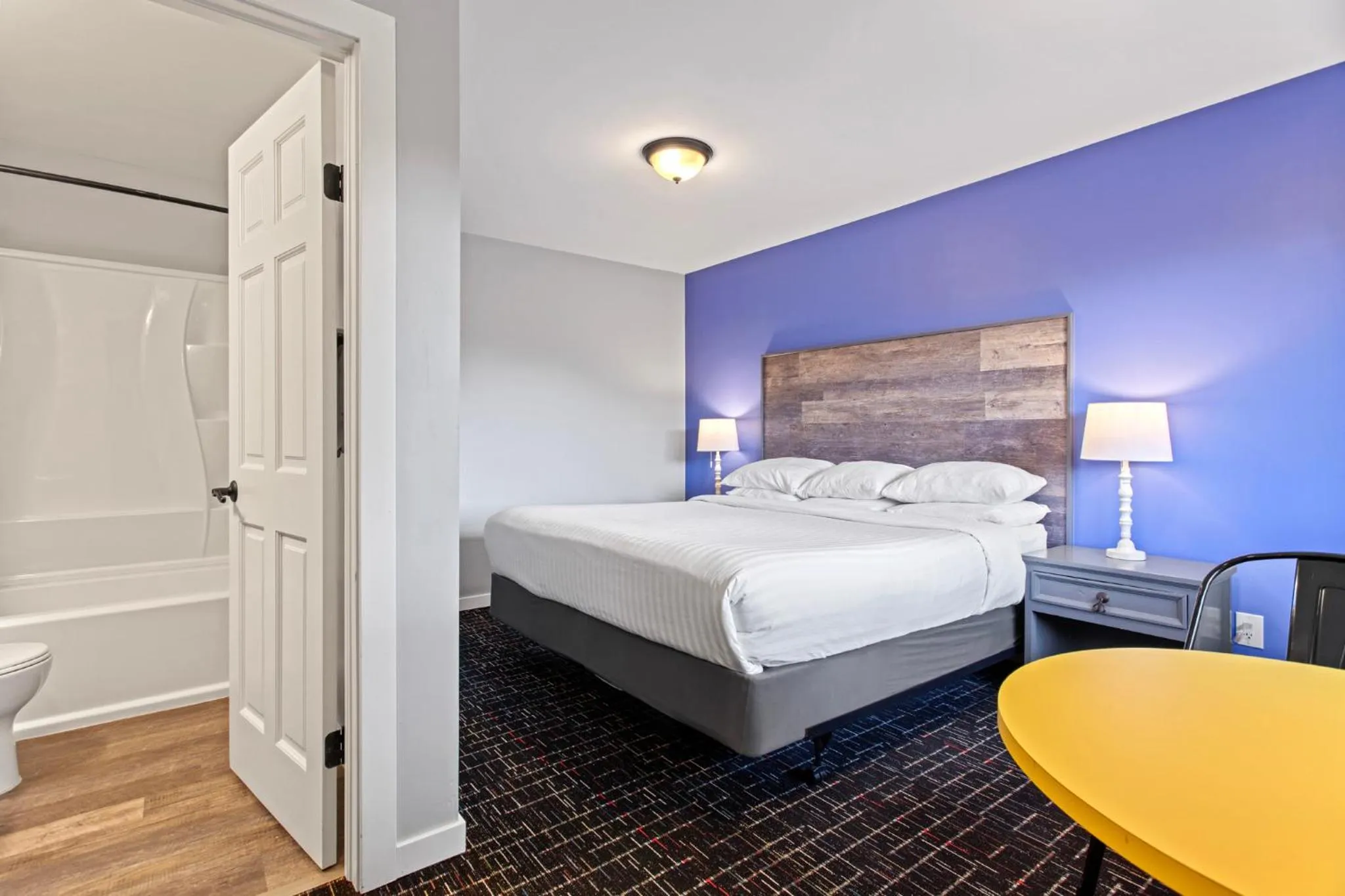 Bed in Coyote Mountain Lodge