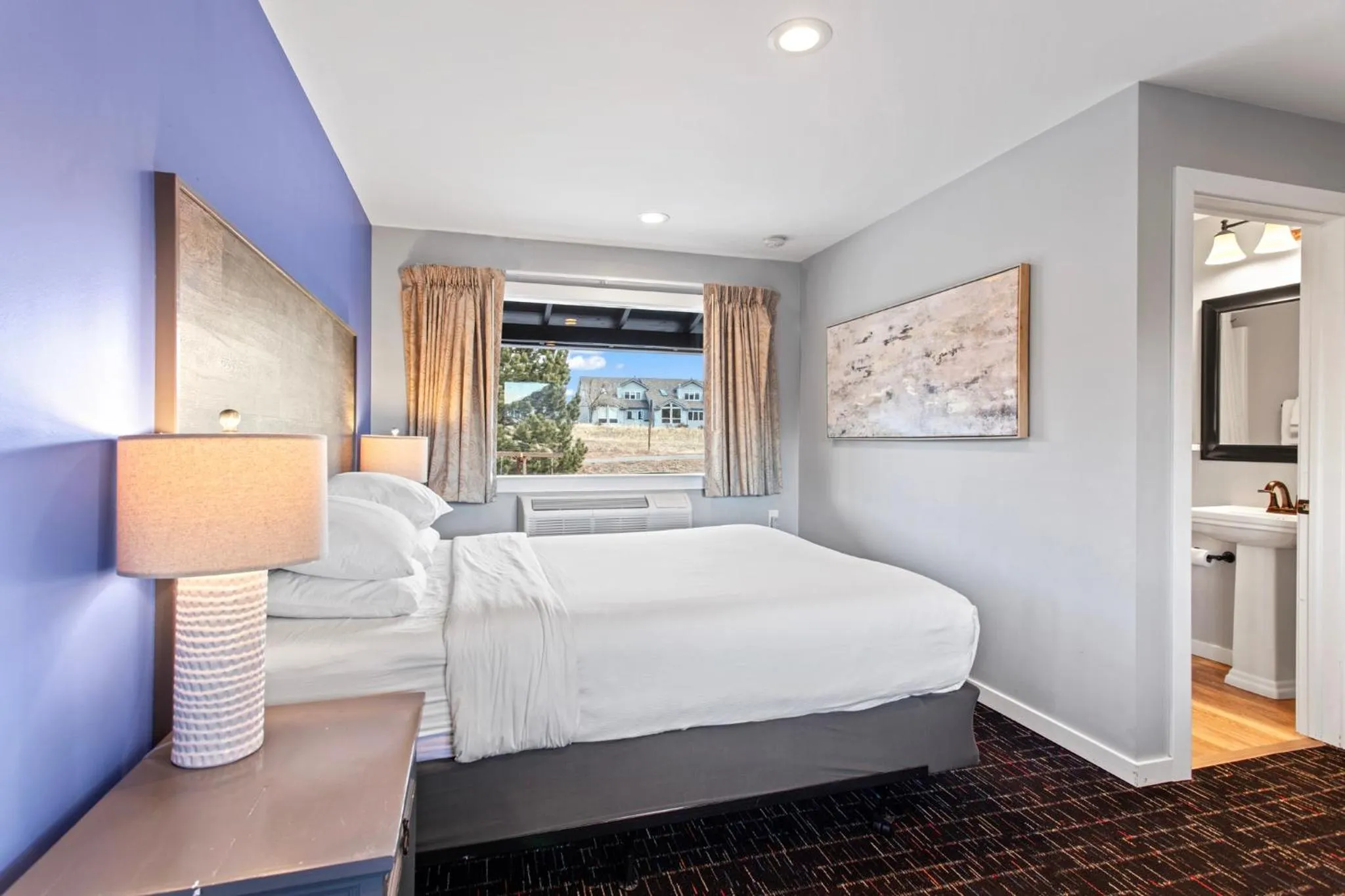 Bed in Coyote Mountain Lodge