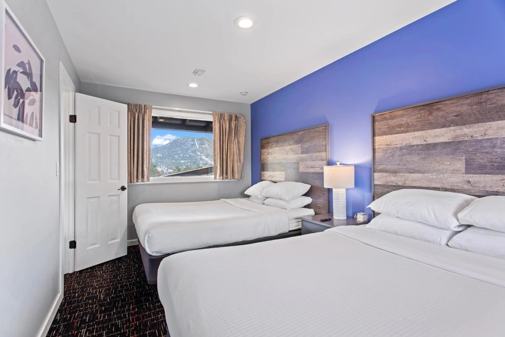 Bed in Coyote Mountain Lodge