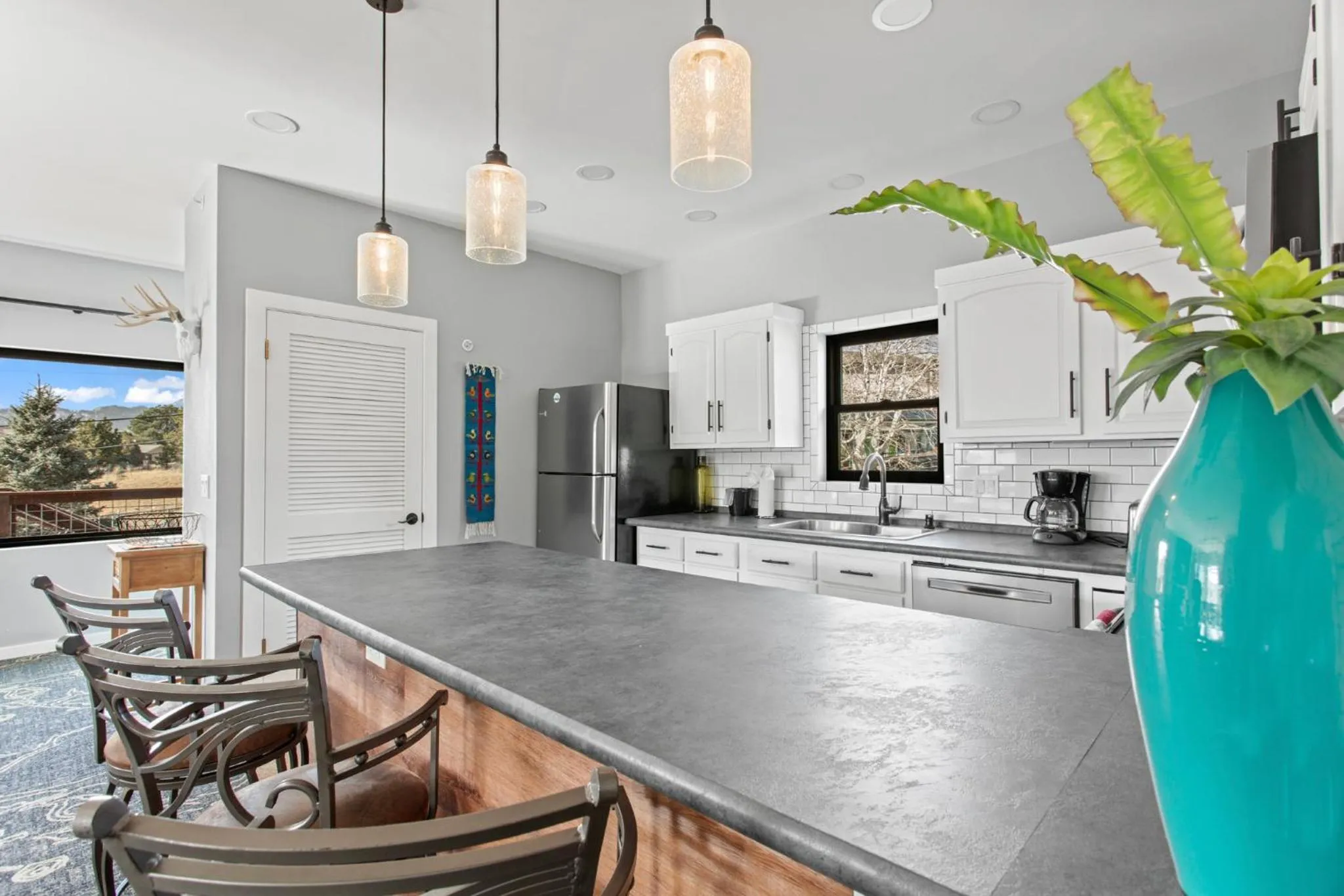 Coyote Mountain Lodge