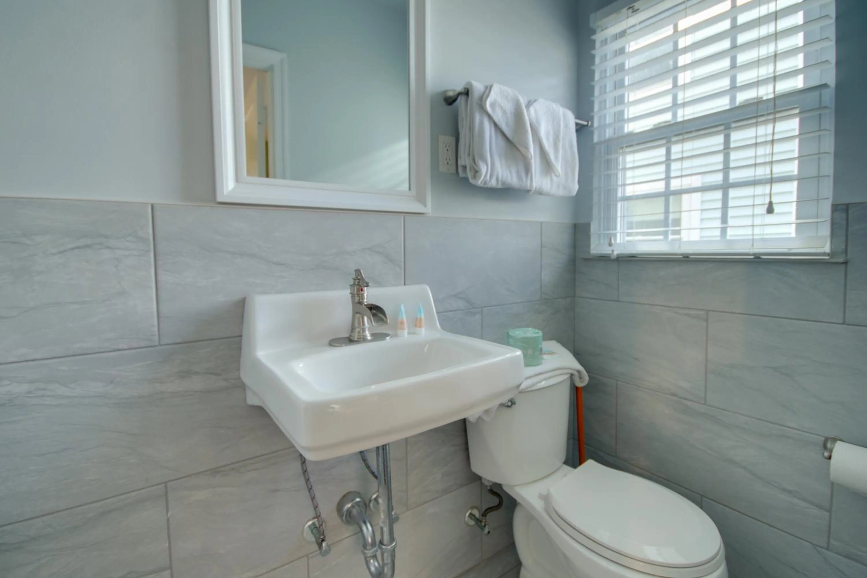 Toilet in Ocean Lodge Hotel South