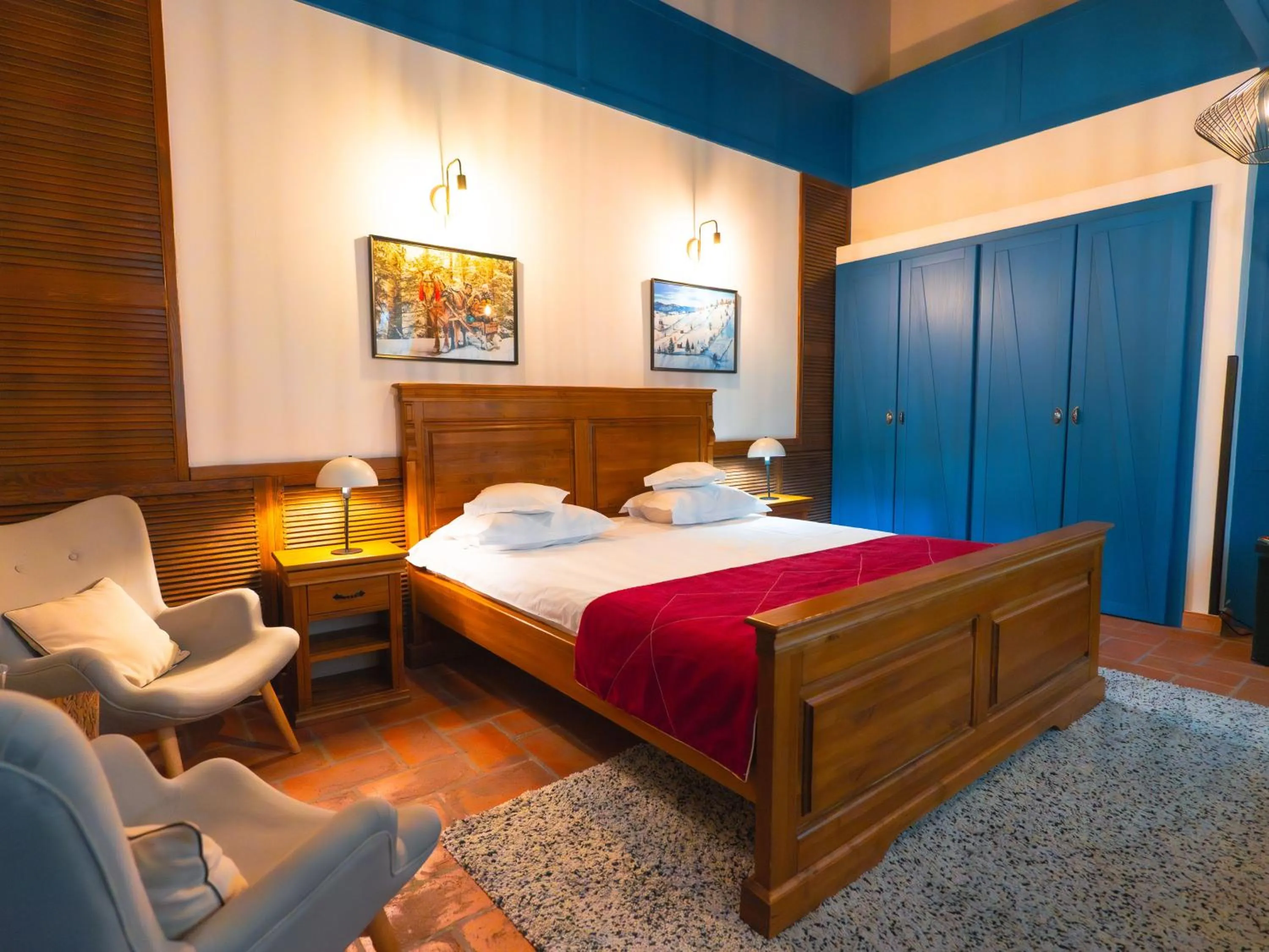 Bed in KABAN BOUTIQUE HOTEL - 5Star Central Villa in Vatra Dornei