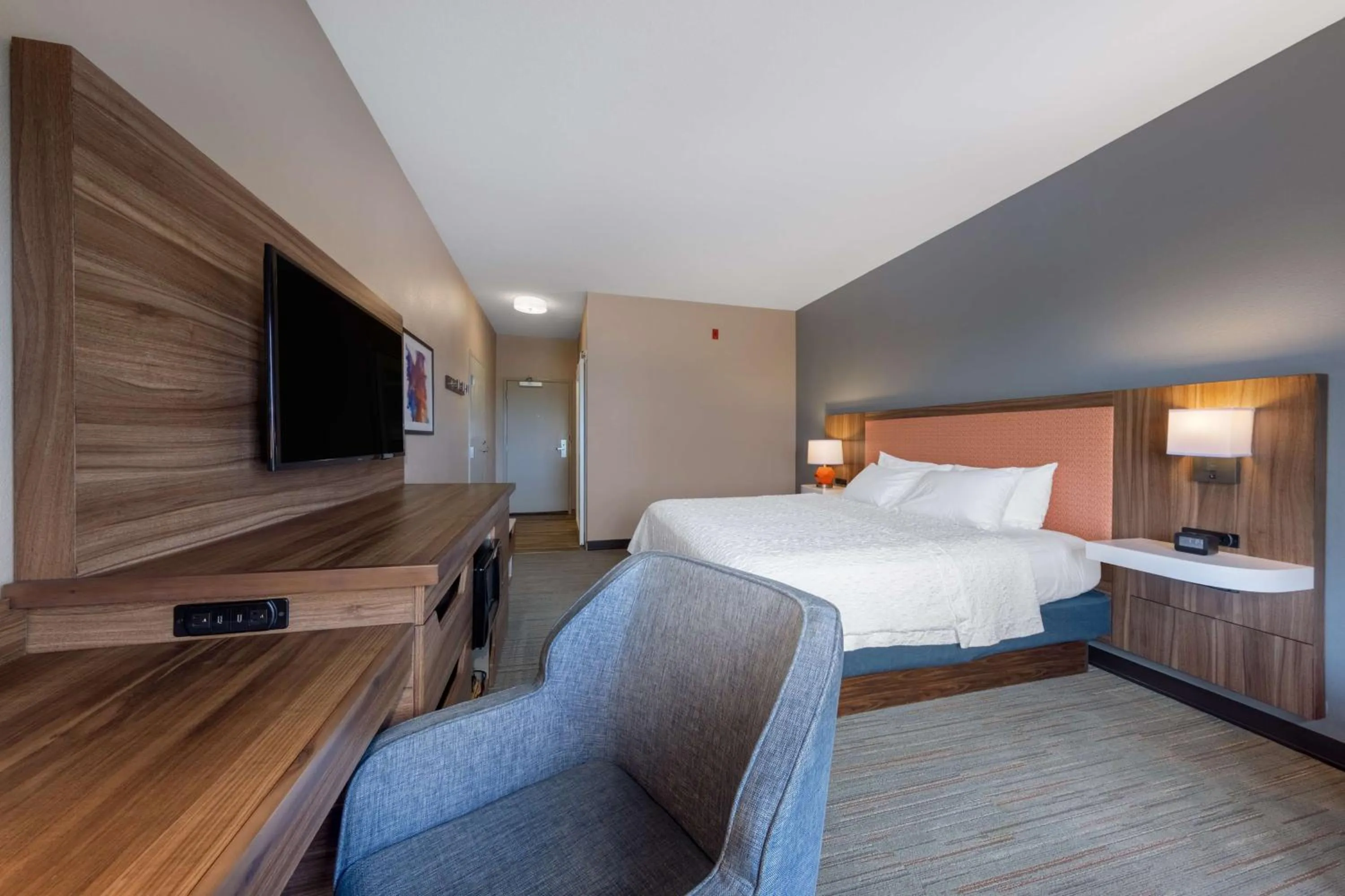 Bedroom, Bed in Hampton Inn Saint Robert