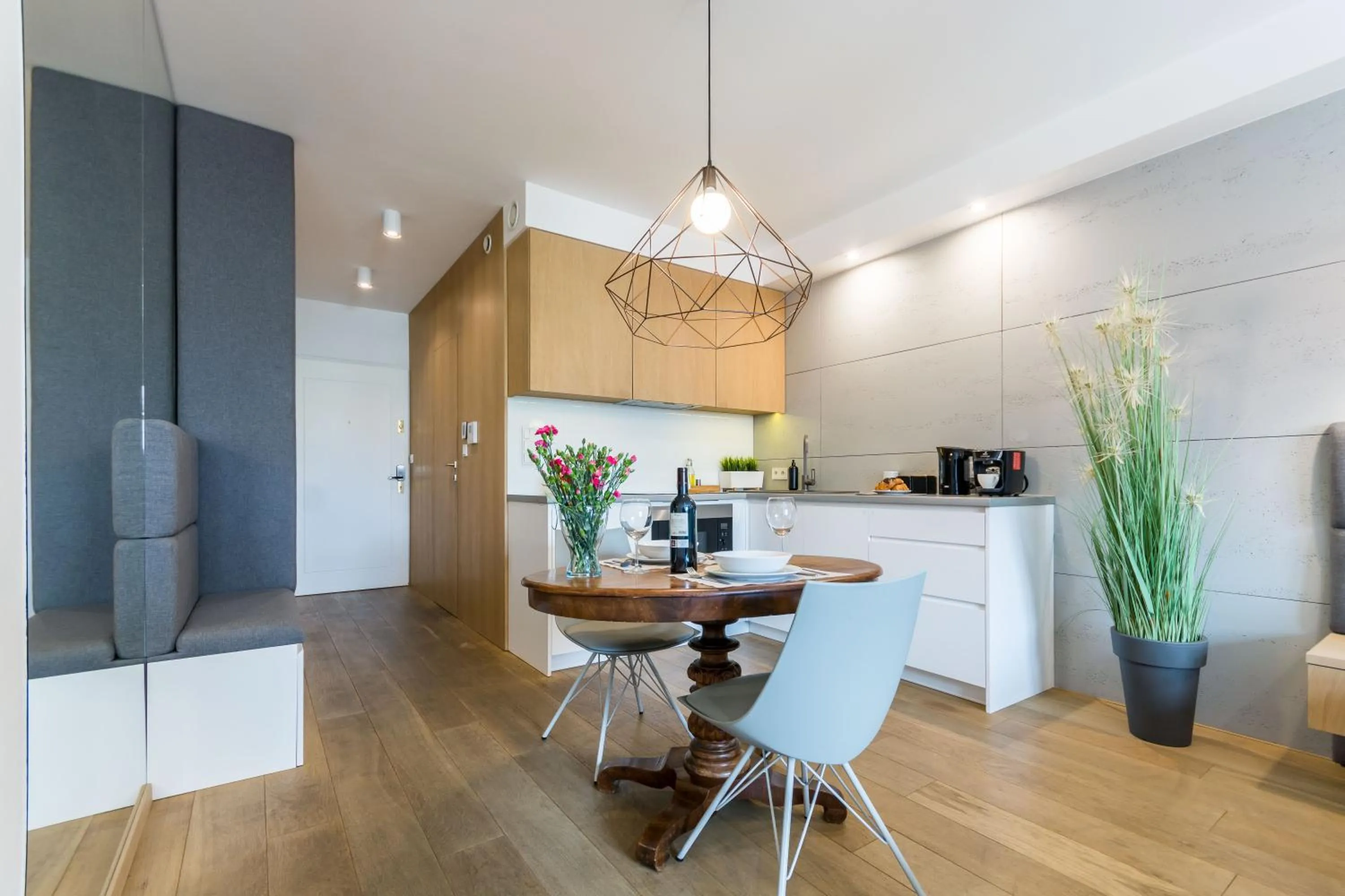 Kitchen or kitchenette in Old Town Premium Queen`s Apartments