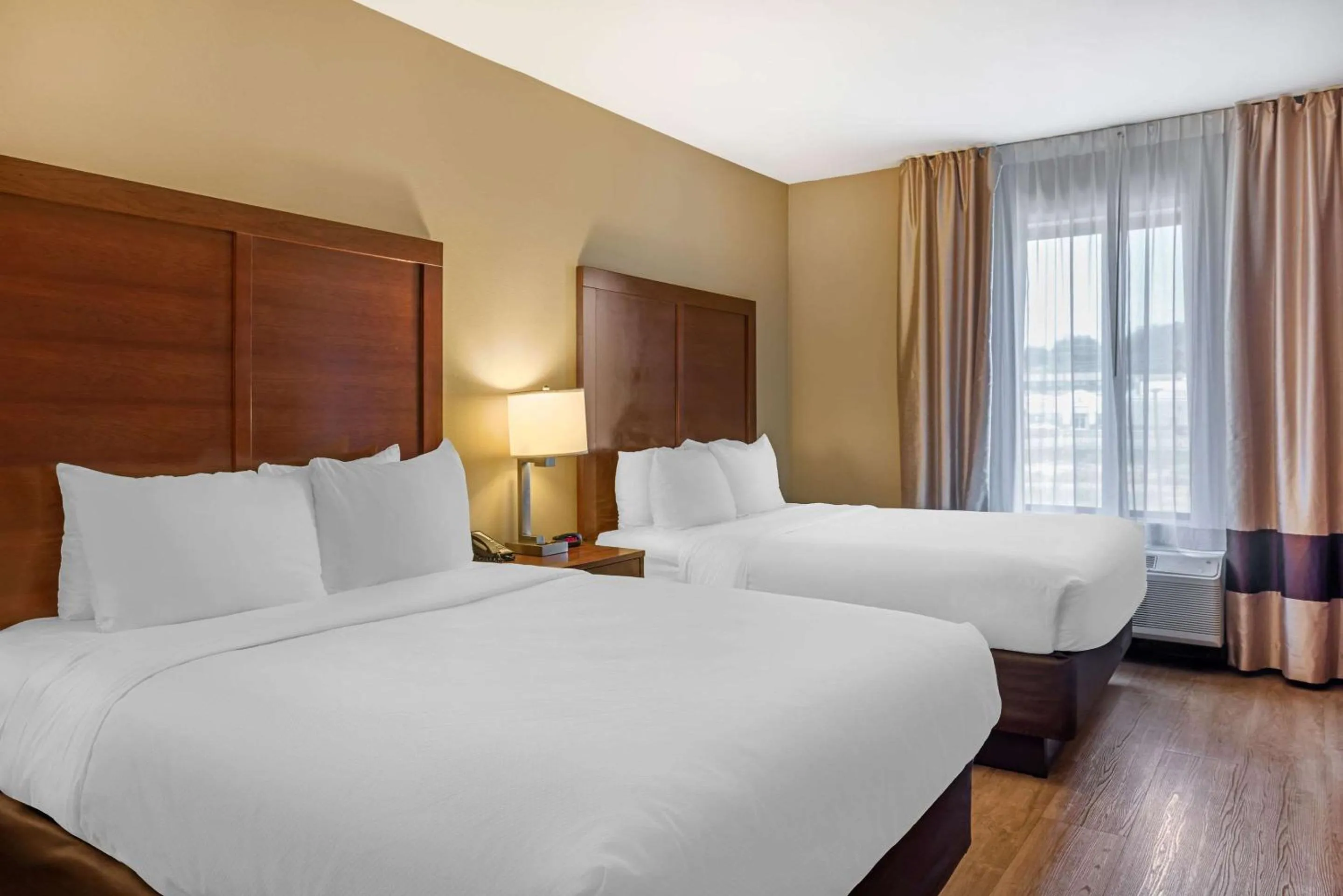 Bedroom, Bed in Comfort Inn & Suites At CrossPlex Village