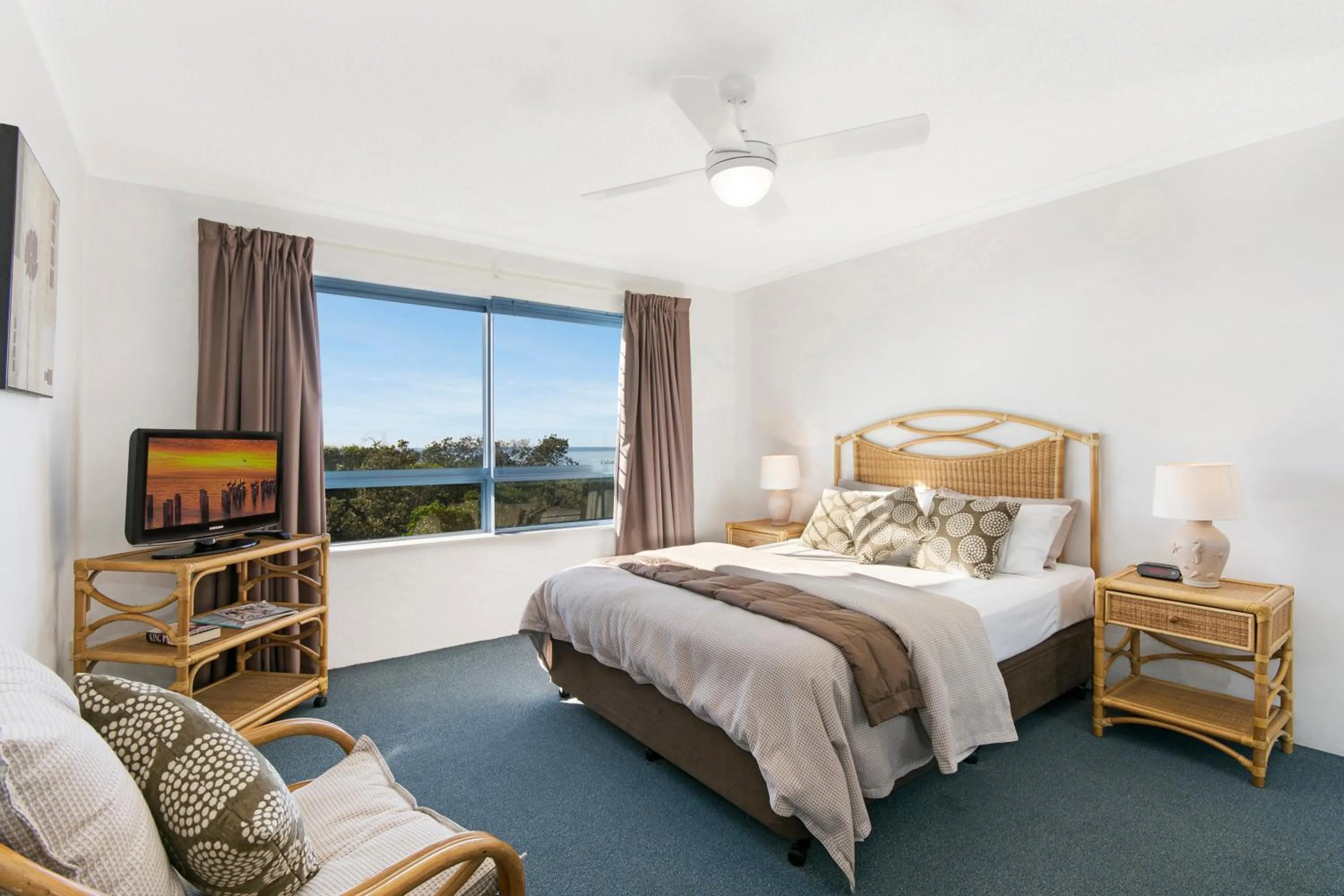 Bedroom, Bed in Salerno On The Beach