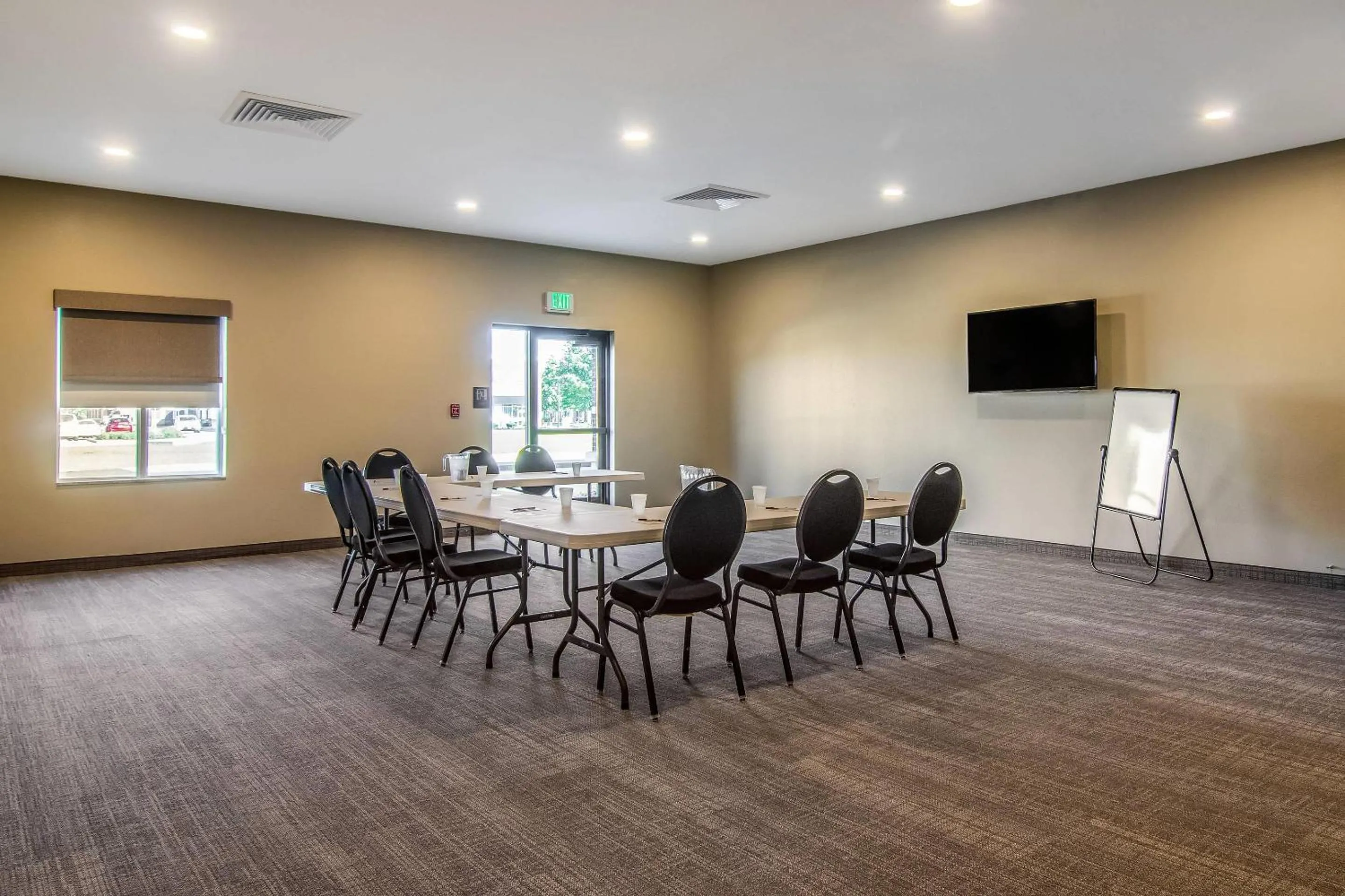 Meeting/conference room in Comfort Suites Brunswick - Cleveland Southwest