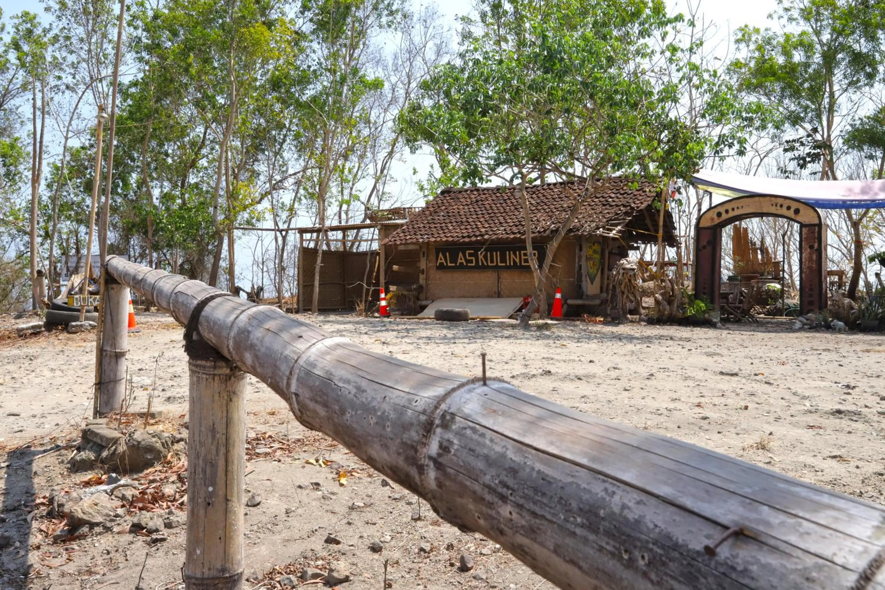 NewAlasKuliner & HomestayWatulumbung