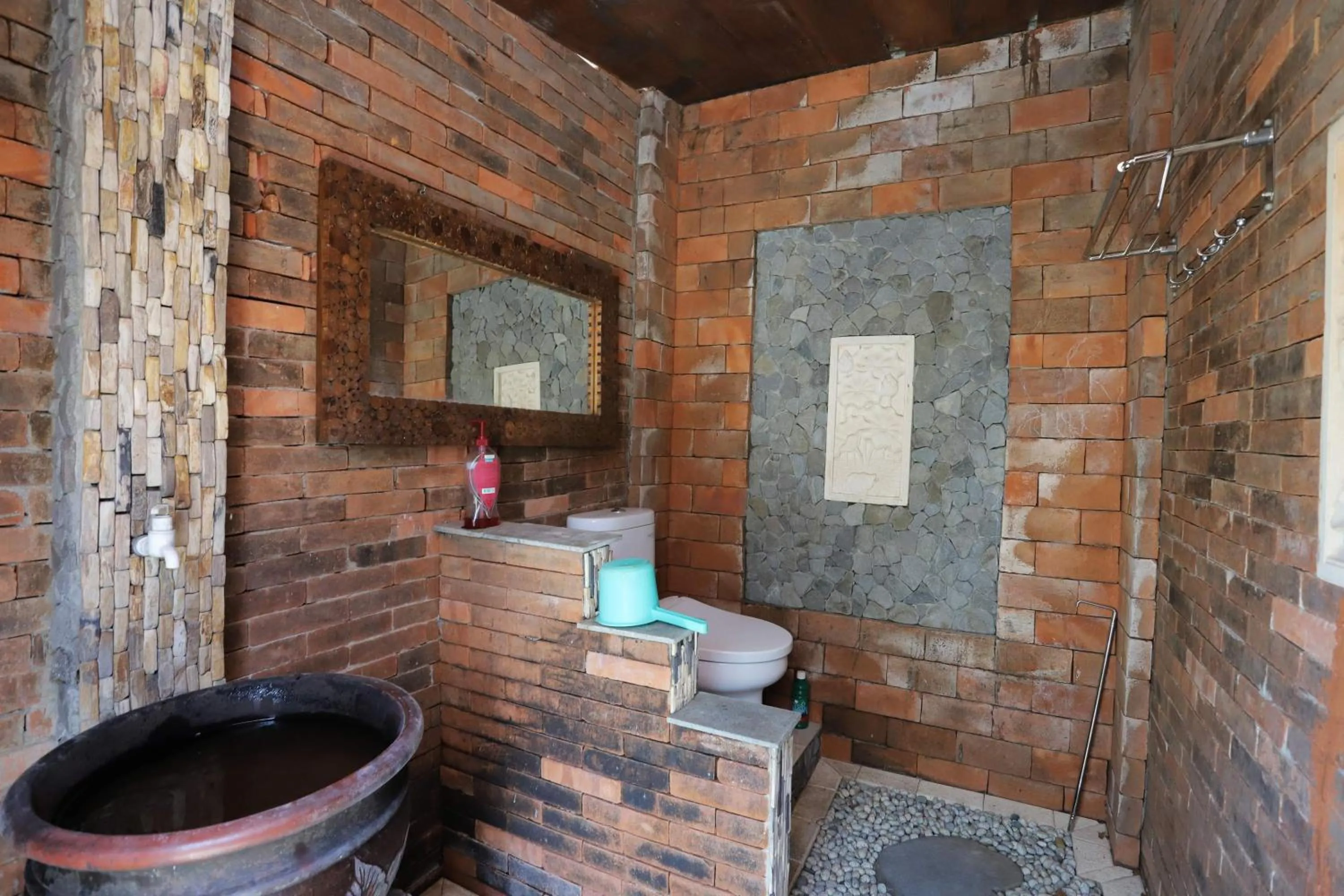 NewAlasKuliner & HomestayWatulumbung