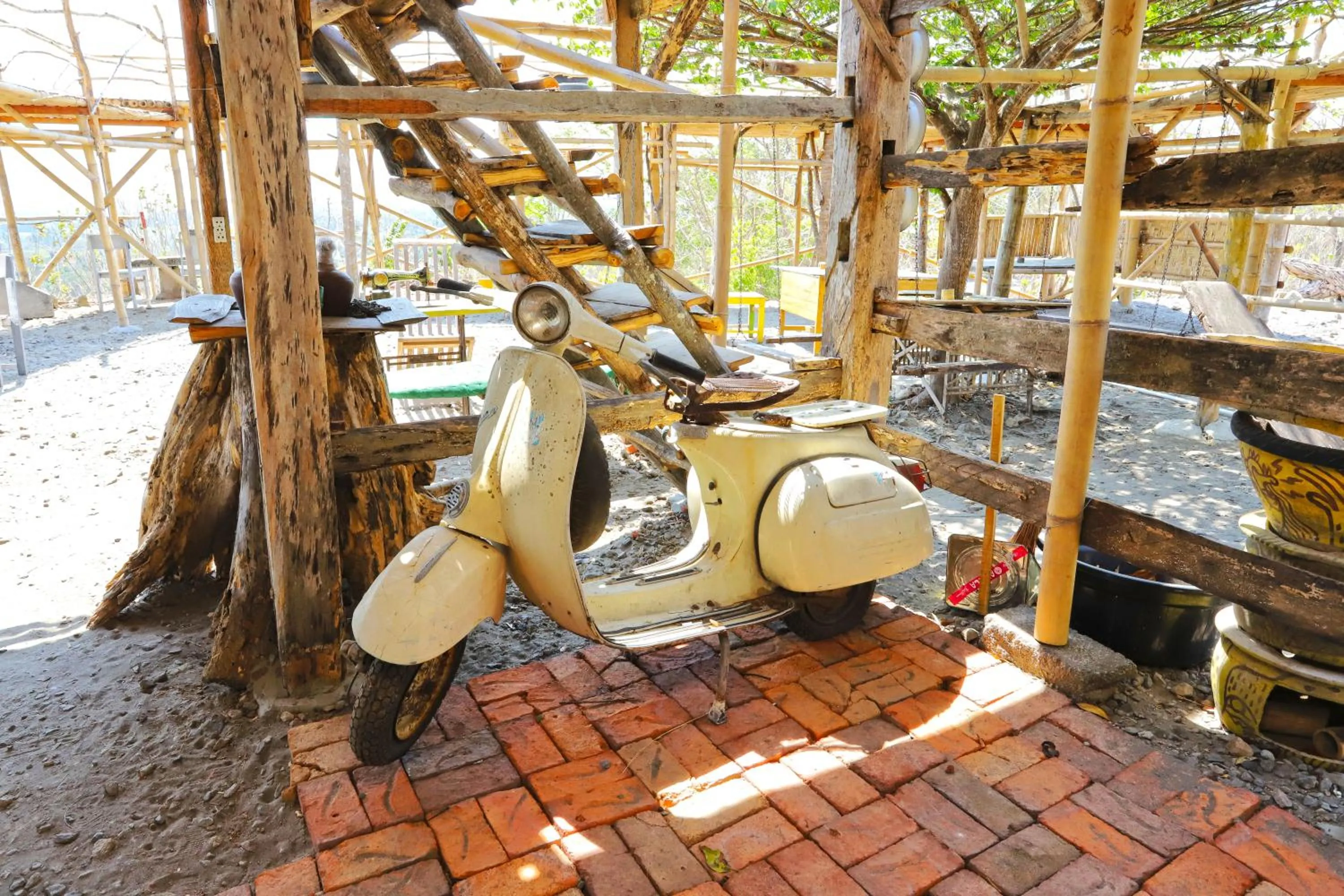 NewAlasKuliner & HomestayWatulumbung