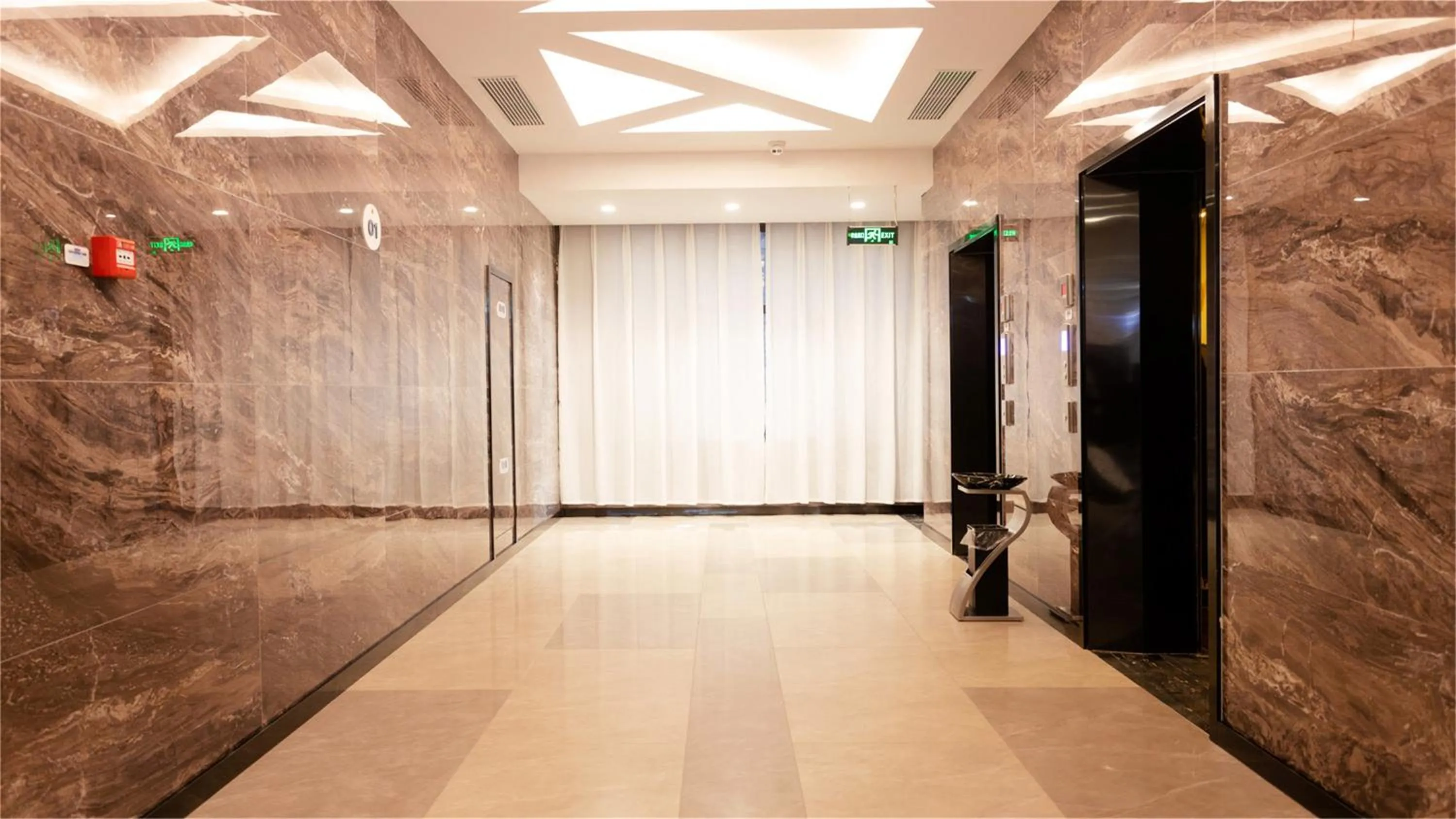 Lobby or reception in Holiday Inn Express Tianshui City Center