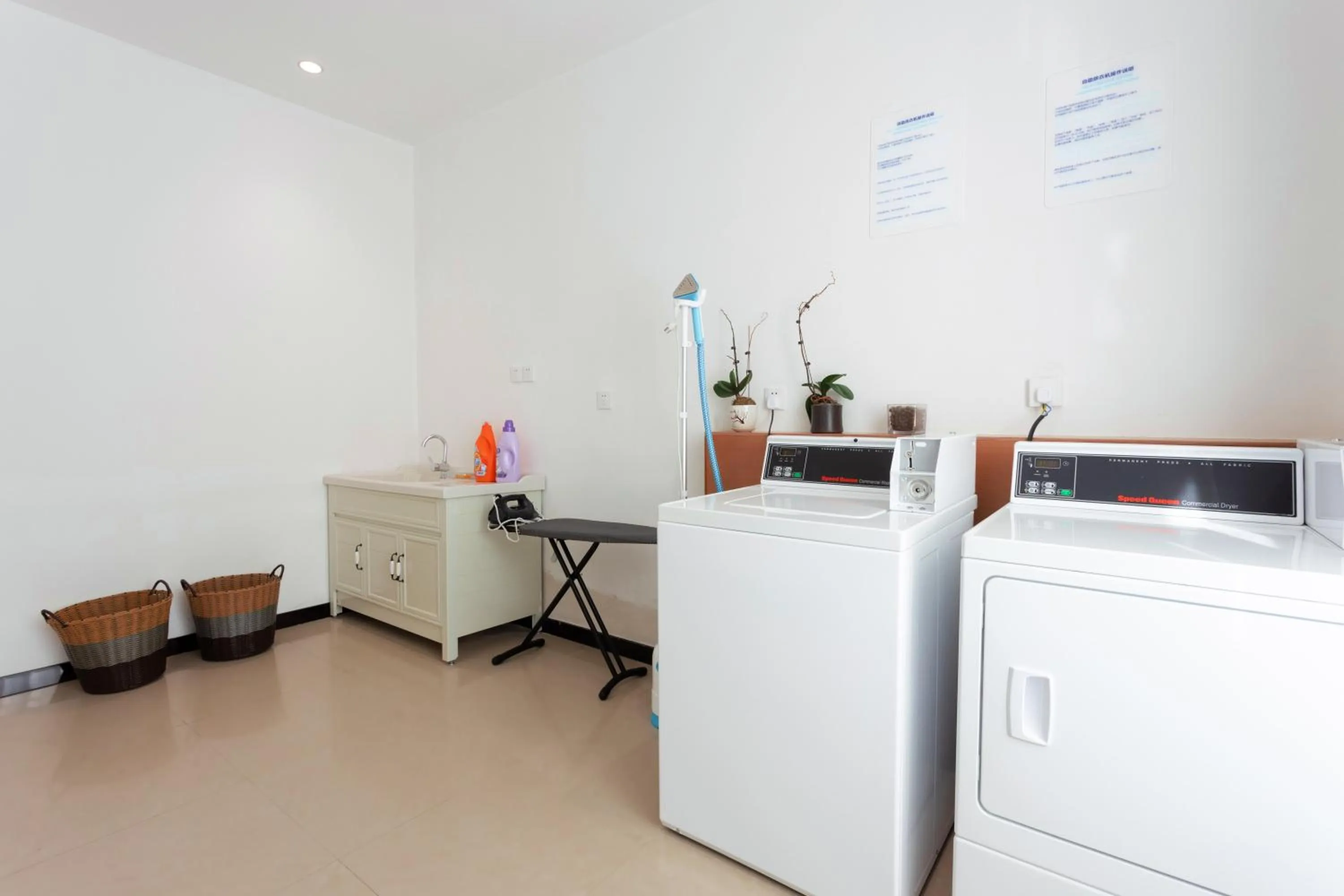 Other, Kitchen/Kitchenette in Holiday Inn Express Tianshui City Center