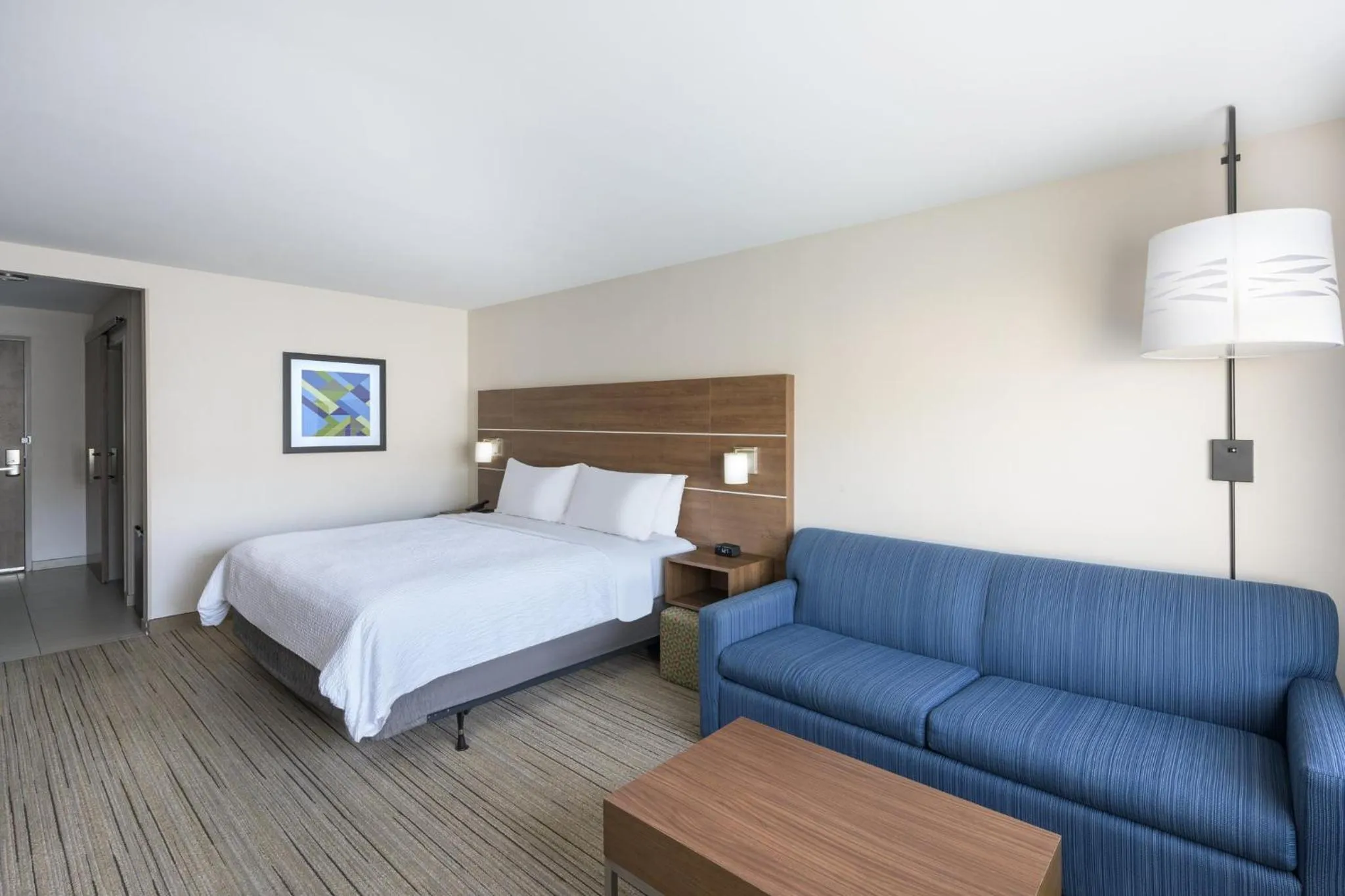 Photo of the whole room, Bed in Holiday Inn Express & Suites - Gilbert - East Mesa by IHG