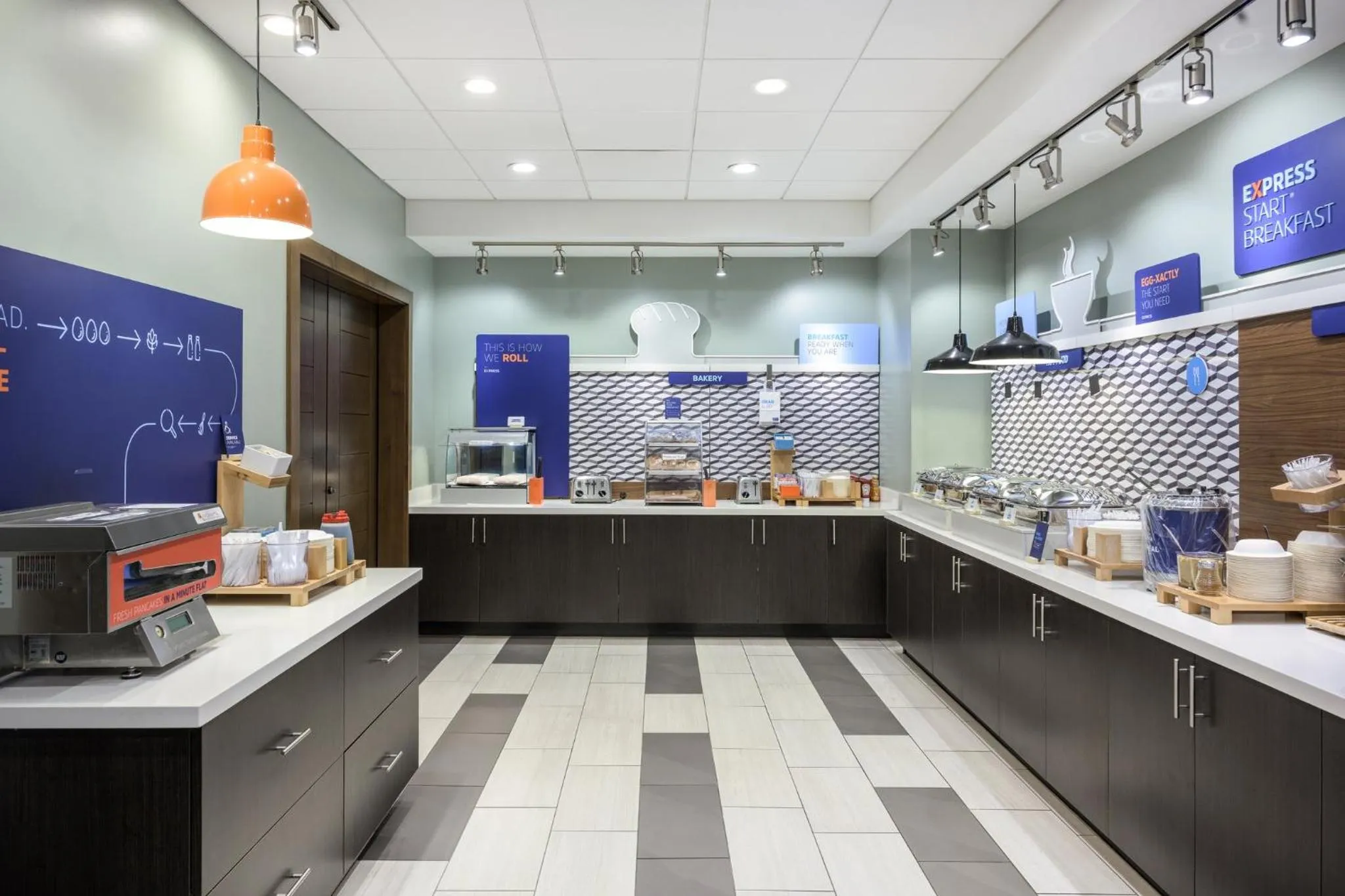 Breakfast in Holiday Inn Express & Suites - Gilbert - East Mesa by IHG