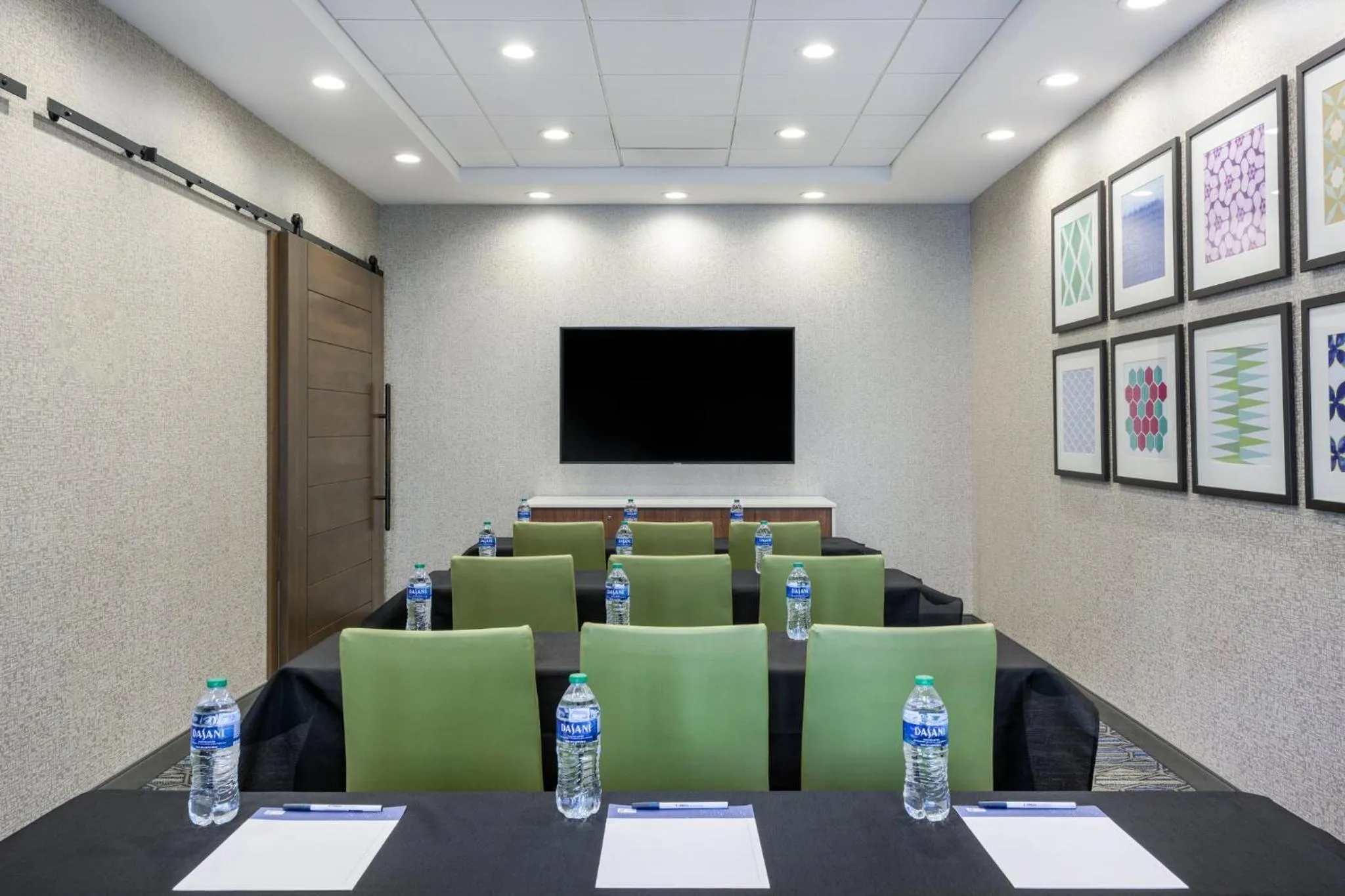 Meeting/conference room in Holiday Inn Express & Suites - Gilbert - East Mesa by IHG