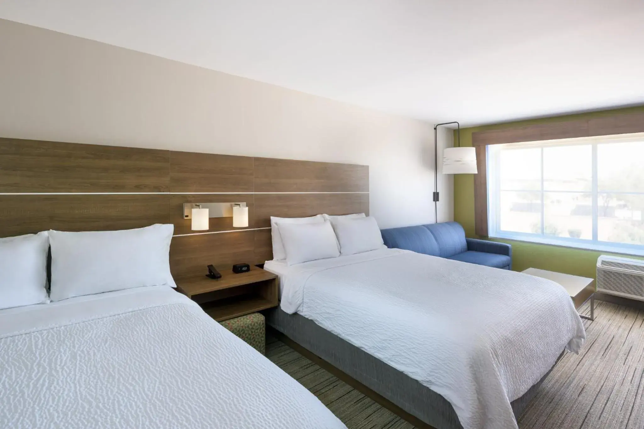 Queen Suite with Two Queen Beds and Sofa Bed in Holiday Inn Express & Suites - Gilbert - East Mesa by IHG Queen Suite with Two Queen Beds and Sofa Bed in Holiday Inn Express & Suites - Gilbert - East Mesa by IHG