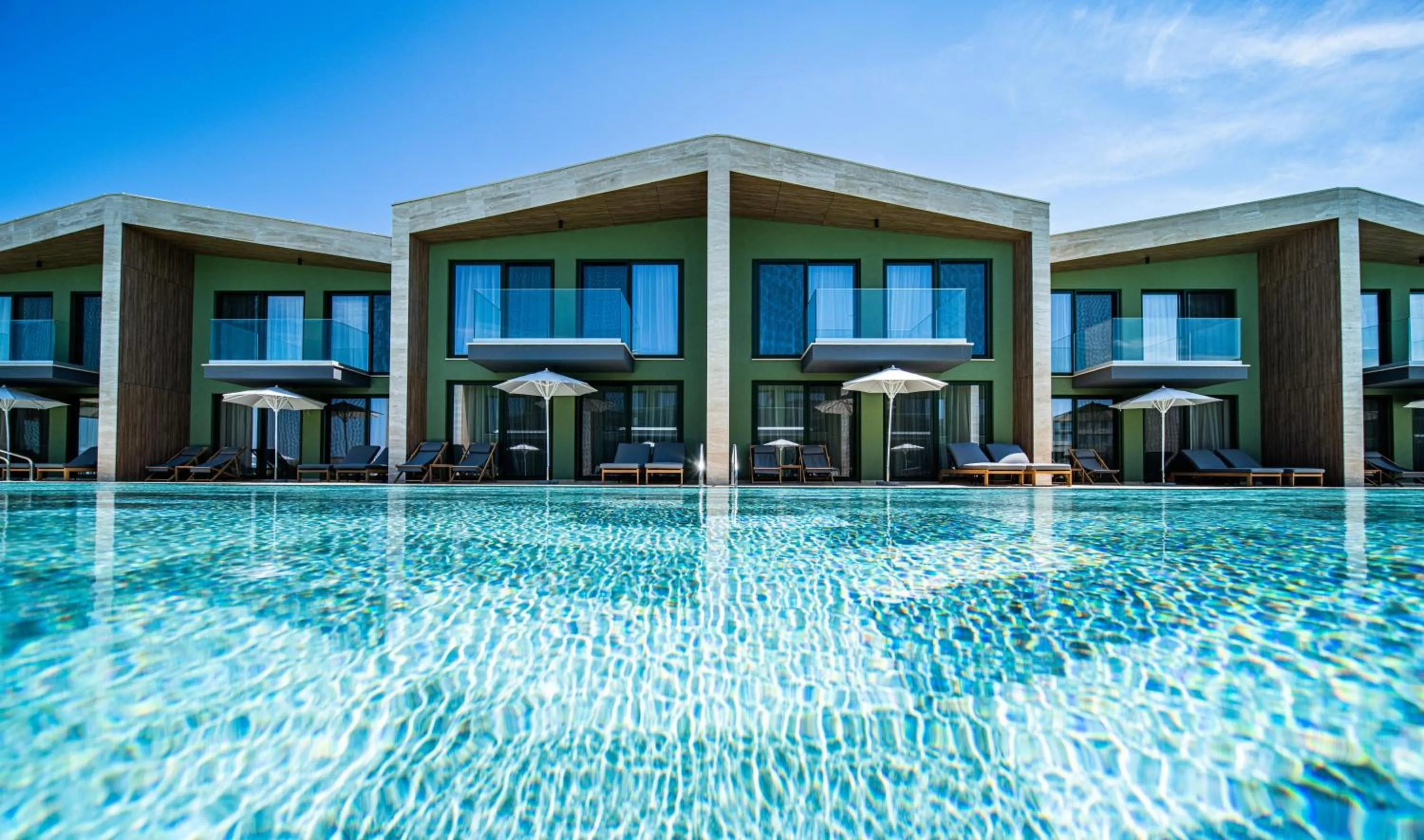 Property building in HVD Reina del Mar - Premium Spa Service & Free Parking