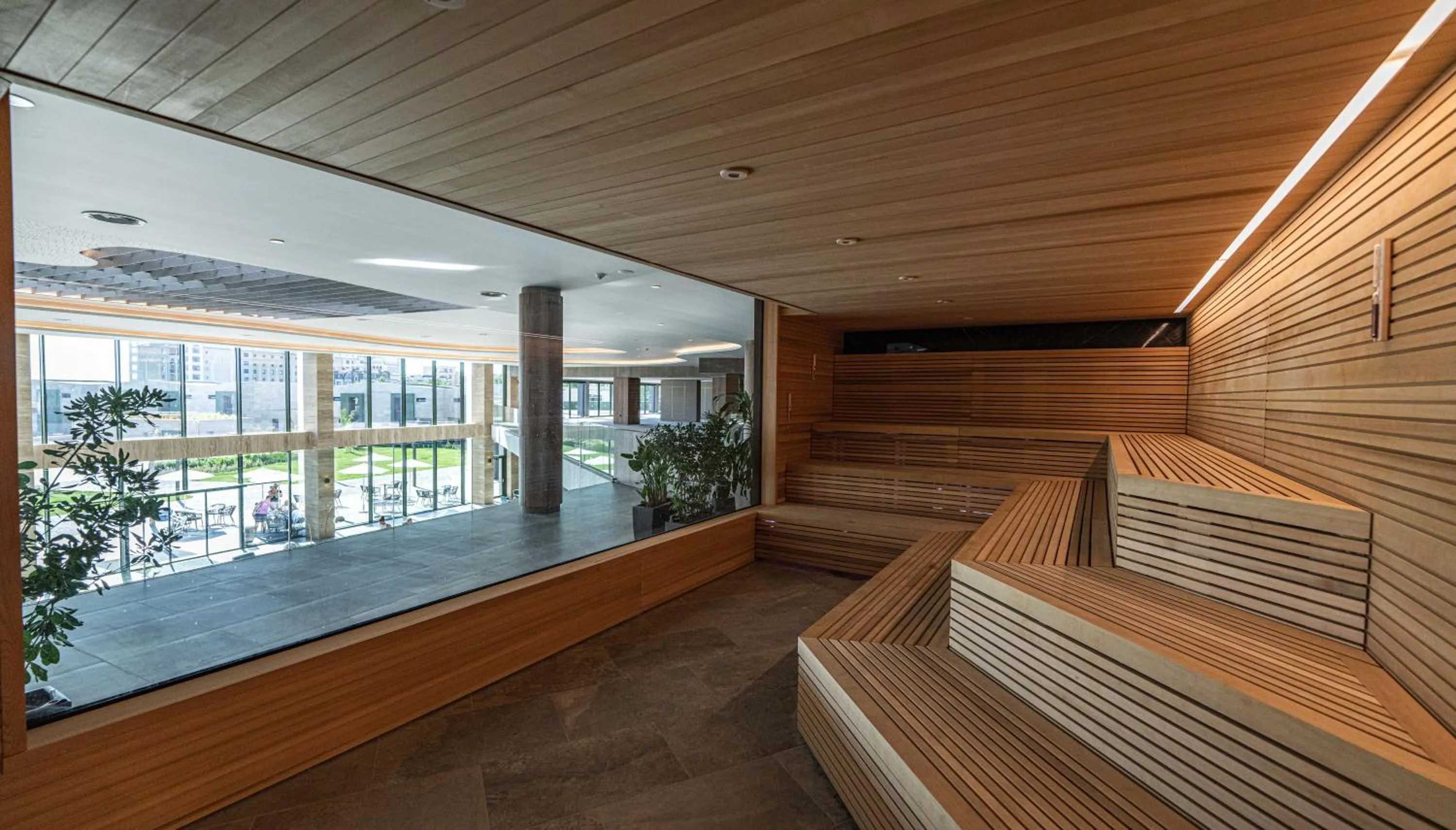 Sauna in HVD Reina del Mar - Premium Spa Service & Free Parking