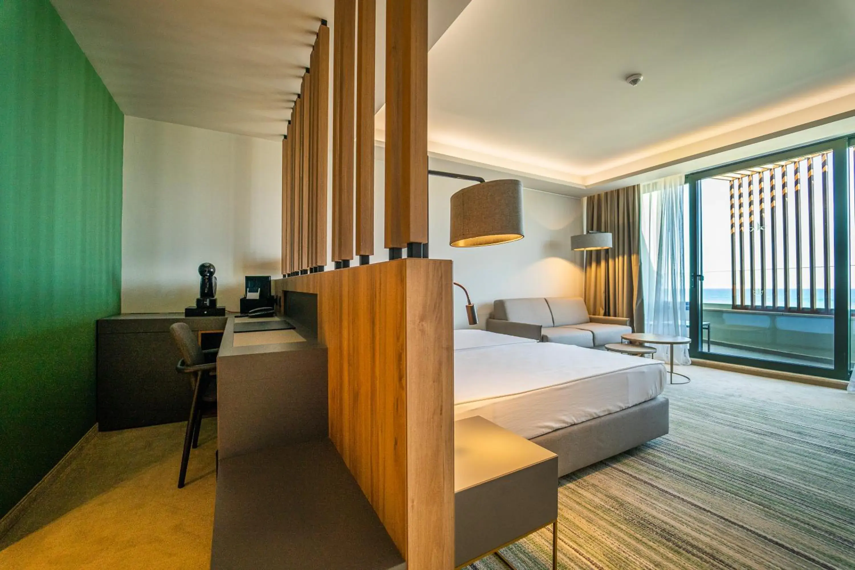 Double Room with Partial Sea View - Free Parking & Beach Access in HVD Reina del Mar - Premium Spa Service & Free Parking Double Room with Partial Sea View - Free Parking & Beach Access in HVD Reina del Mar - Premium Spa Service & Free Parking