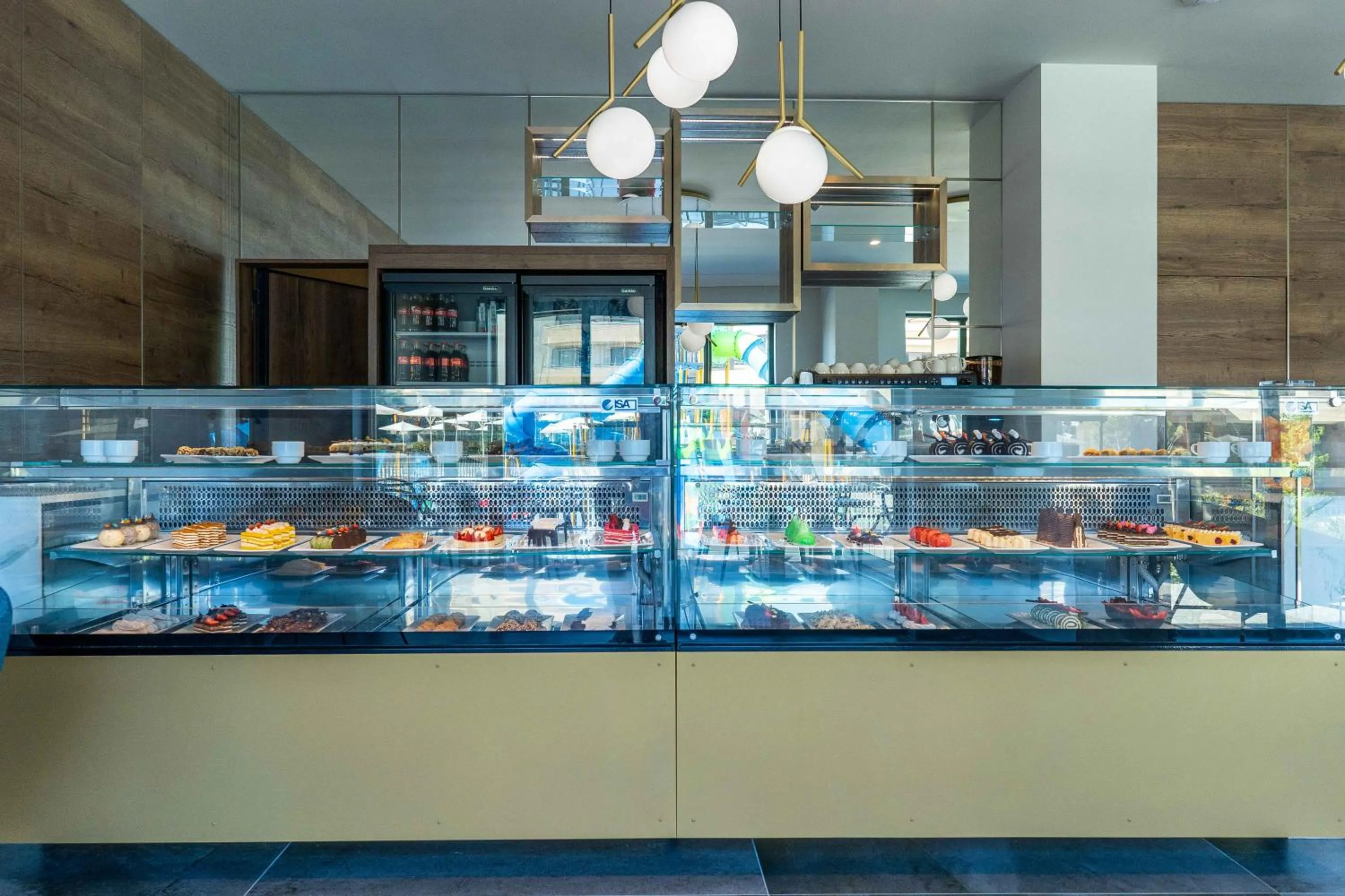 Food in HVD Reina del Mar - Premium Spa Service & Free Parking