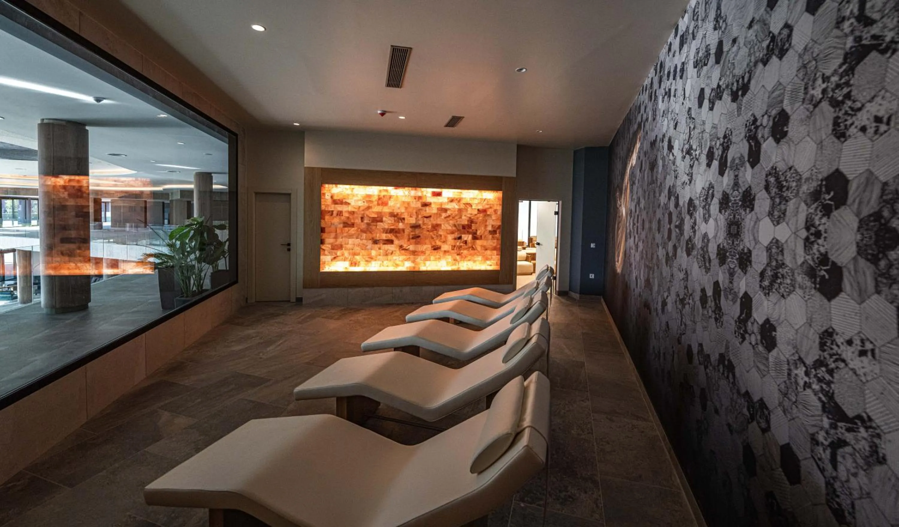 Sauna in HVD Reina del Mar - Premium Spa Service & Free Parking