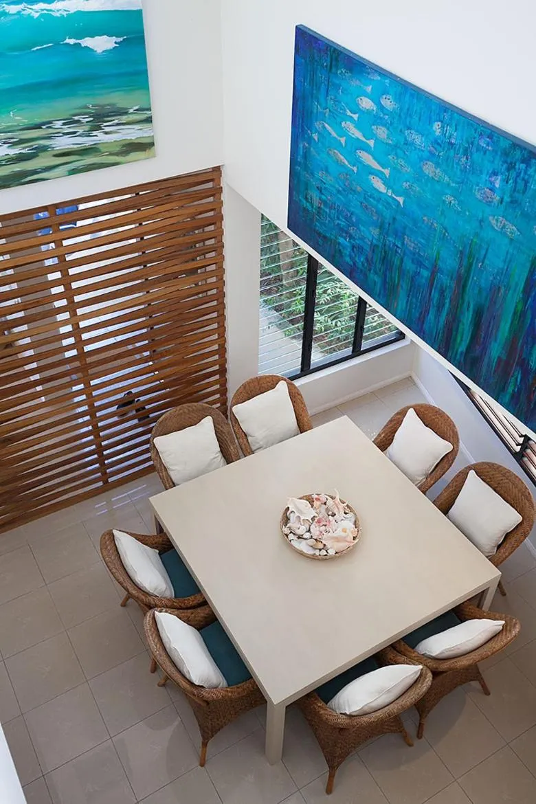 Dining area in Papillon Coolum