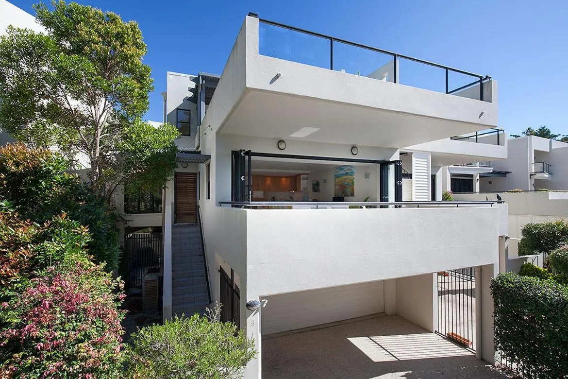 Property building in Papillon Coolum