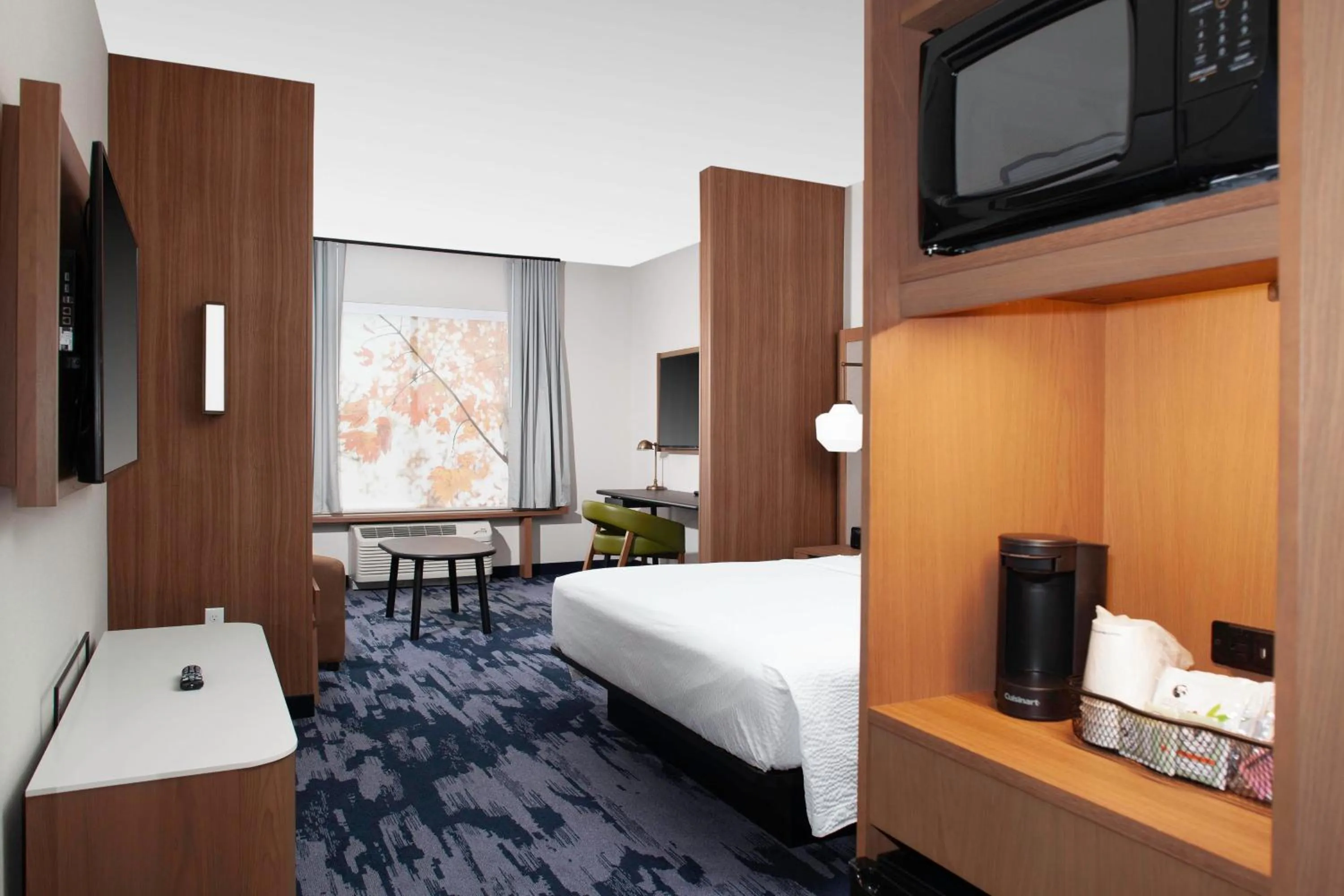 Photo of the whole room, Bed in Fairfield Inn & Suites by Marriott Fort Morgan