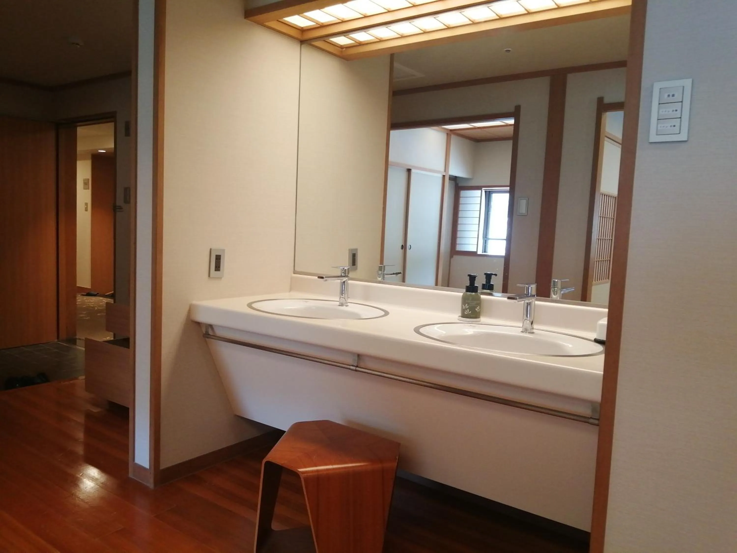 Bathroom in Kurobe Unazukionsen Yamanoha