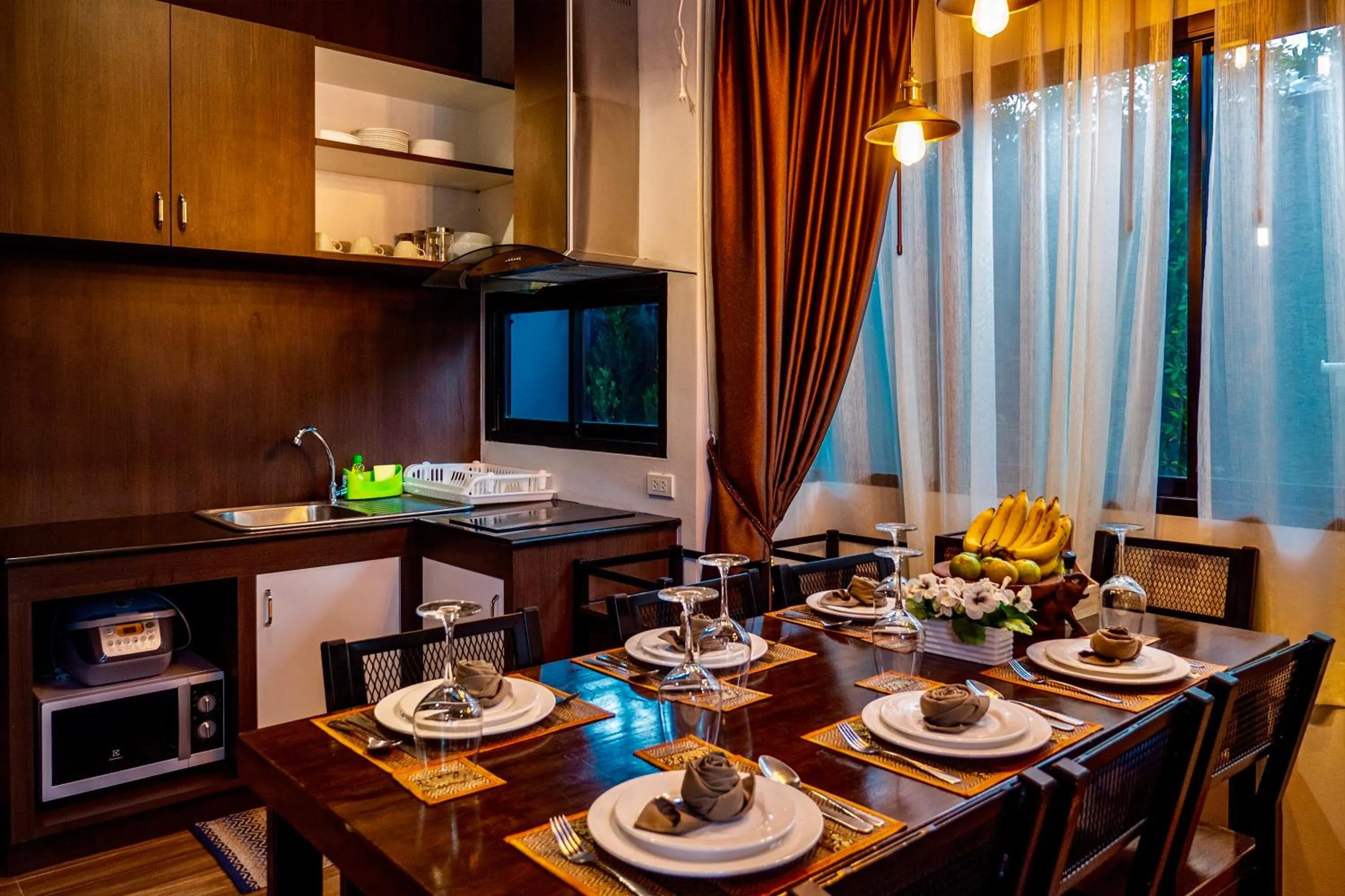 Dining area in KG Private Pool Villas Soi 9