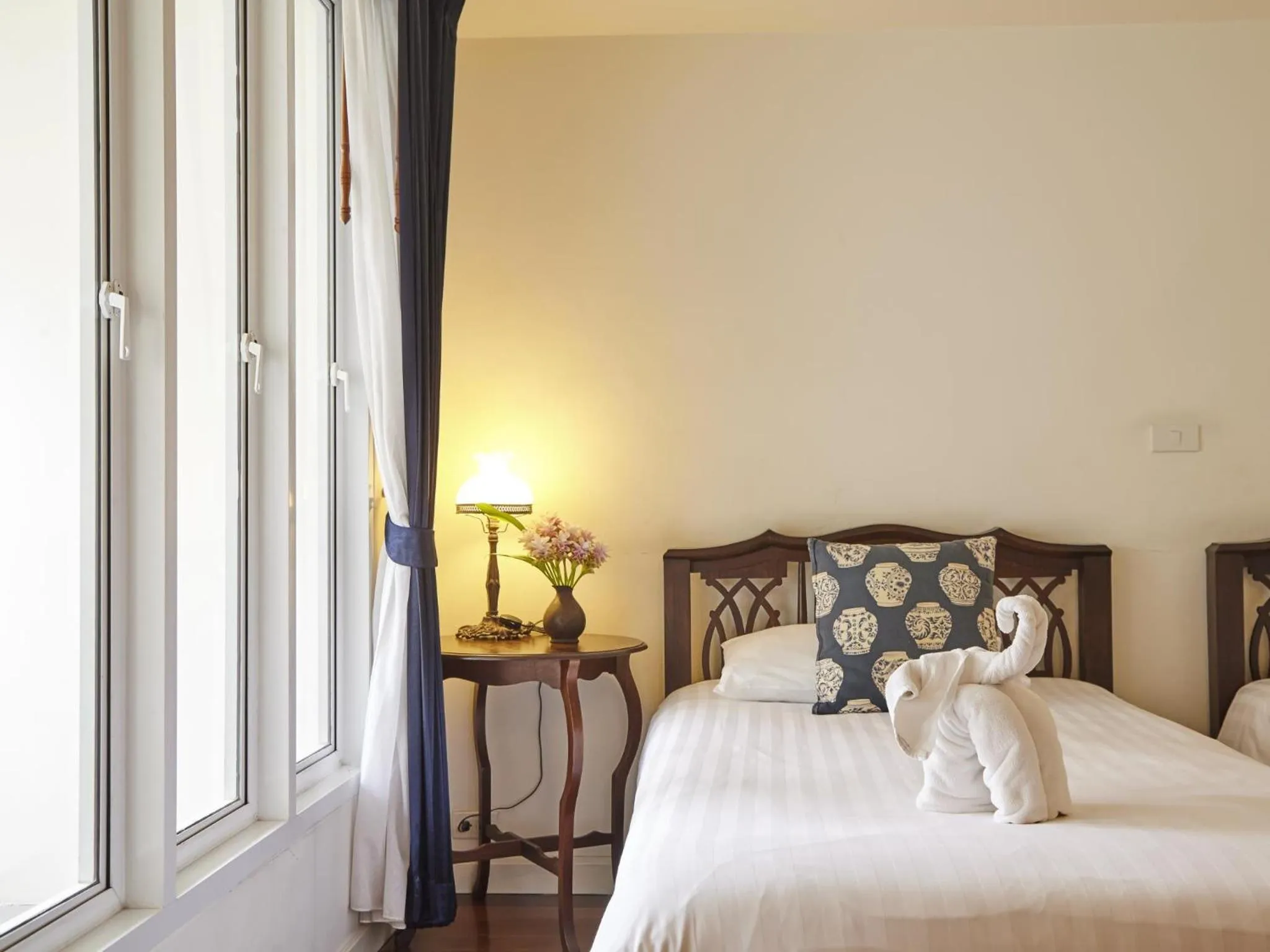 Photo of the whole room, Bed in SSIP Boutique Dhevej Bangkok