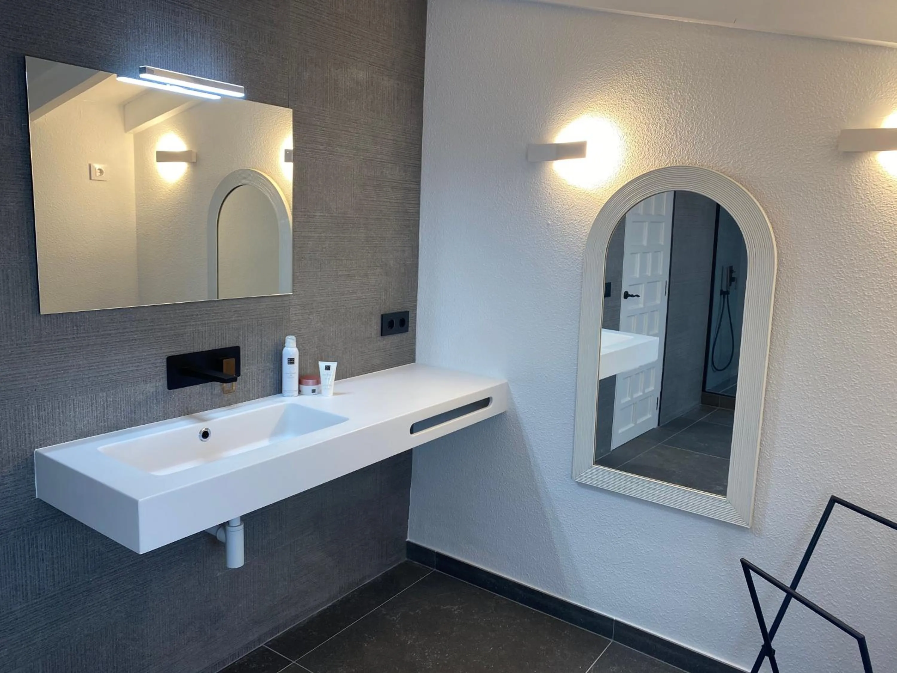 Property building in Casa Pedramala