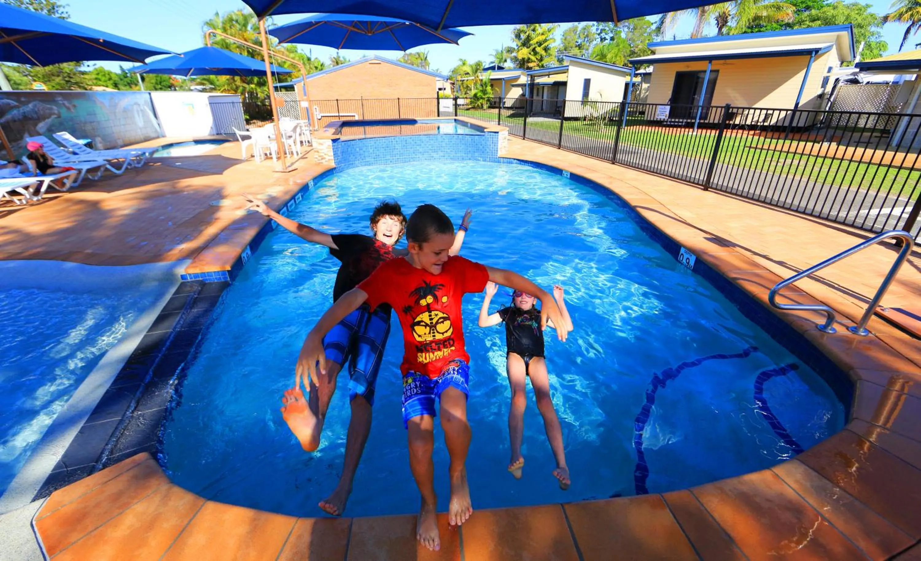 Swimming pool in Ingenia Holidays Hervey Bay