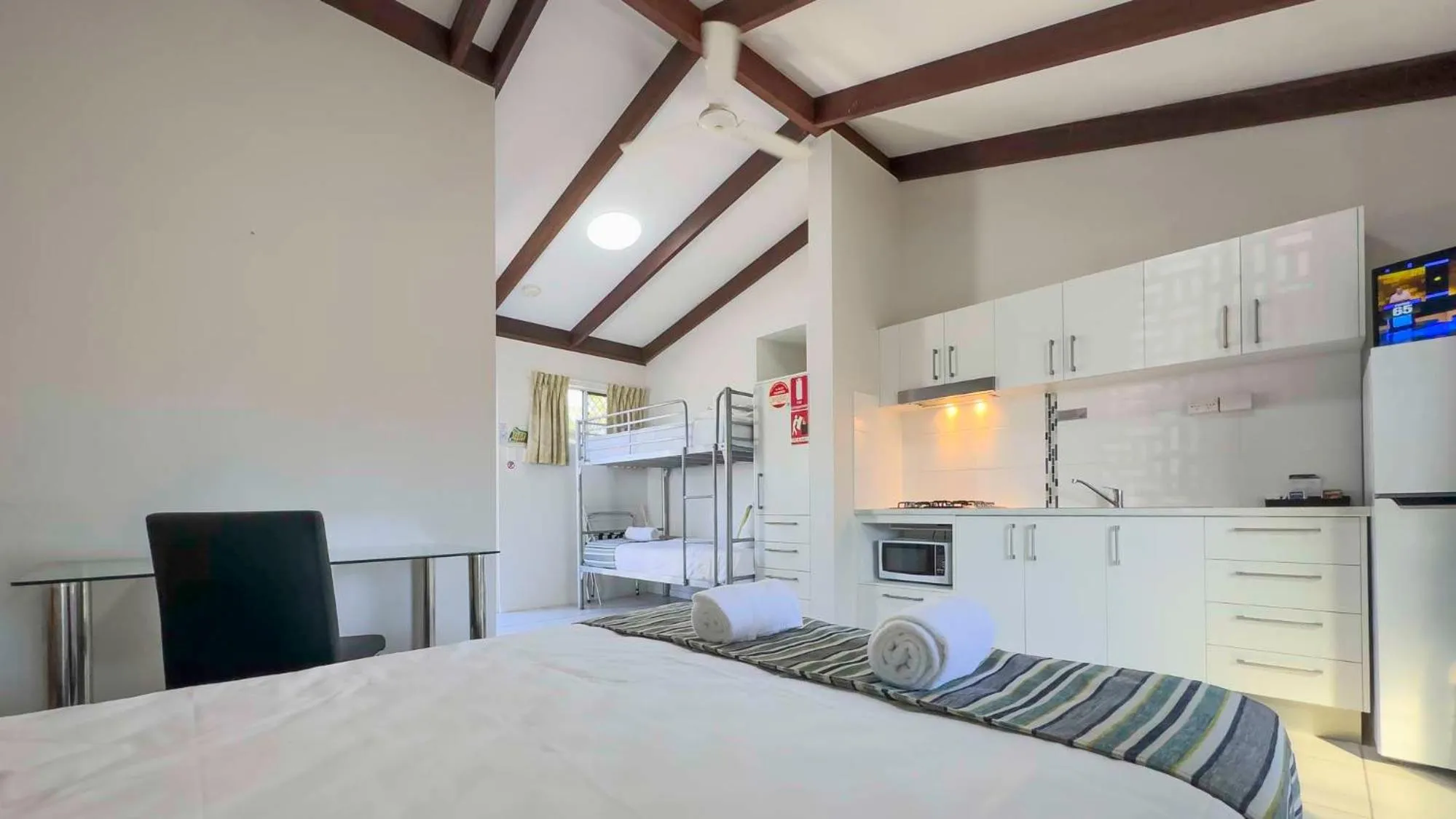 Photo of the whole room, Bed in Ingenia Holidays Hervey Bay