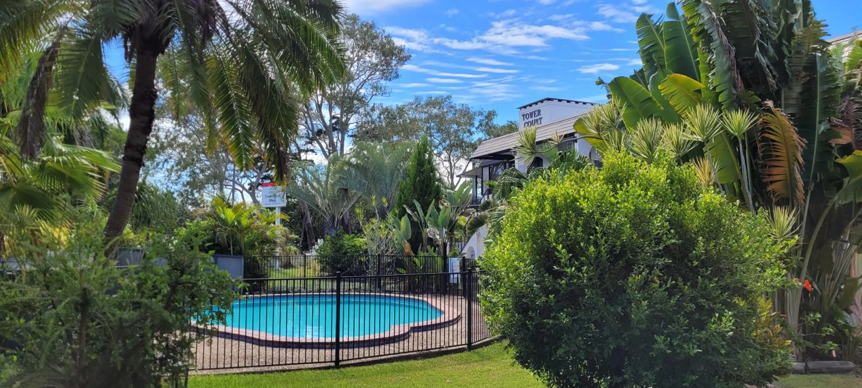 Garden view in Tower Court Motel - adults only haven