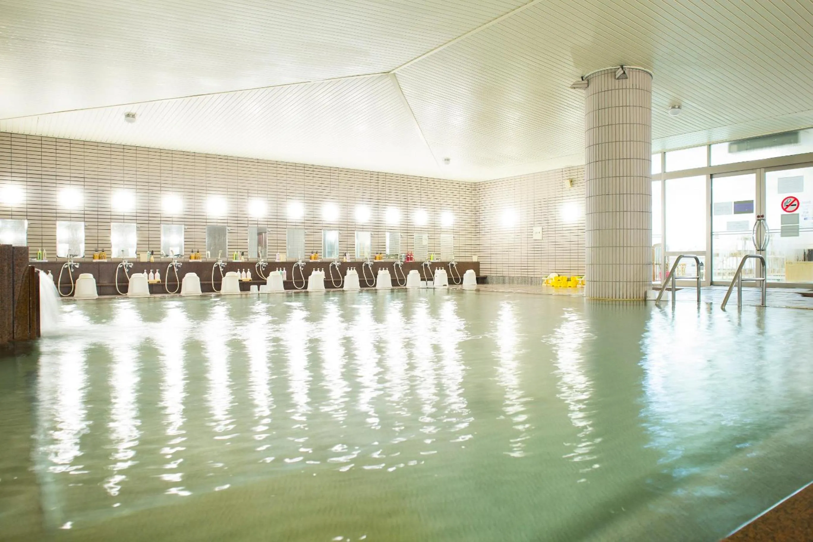 Public Bath, Swimming Pool in Kushimoto Royal Hotel, Nanki
