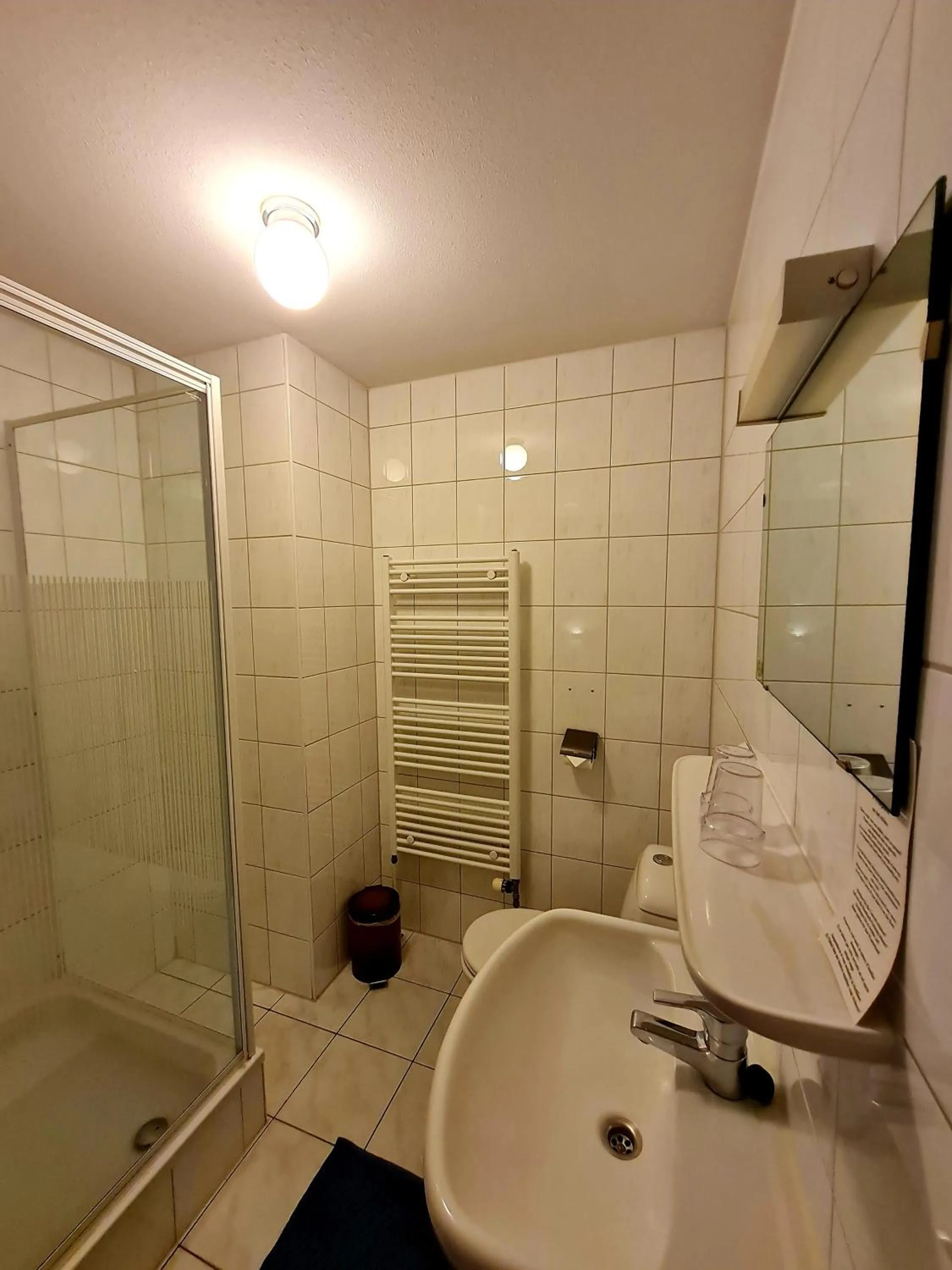 Bathroom in Hotel Restaurant 't Trefpunt