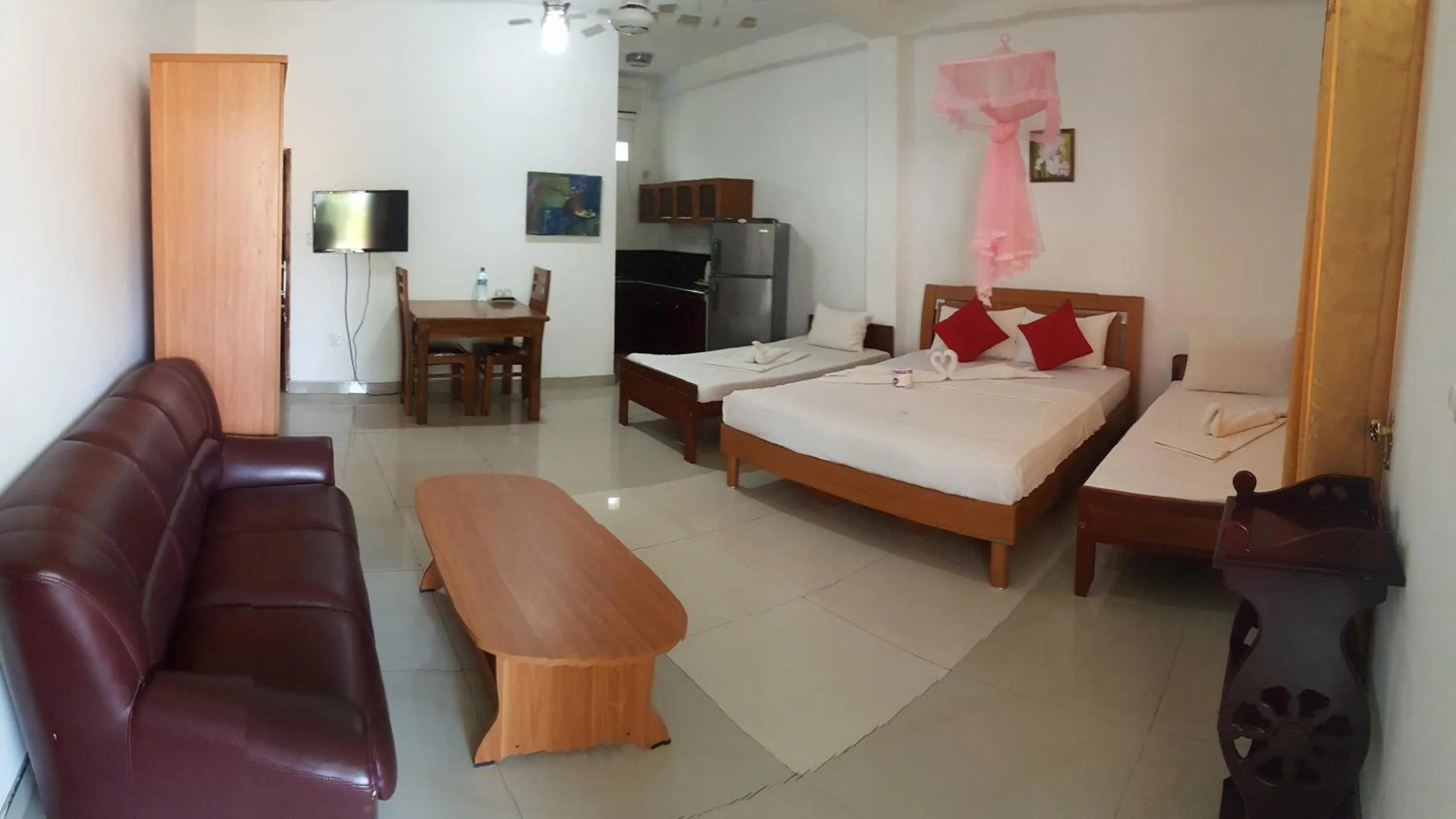 Bed in Shanith Guesthouse Negombo , beach road