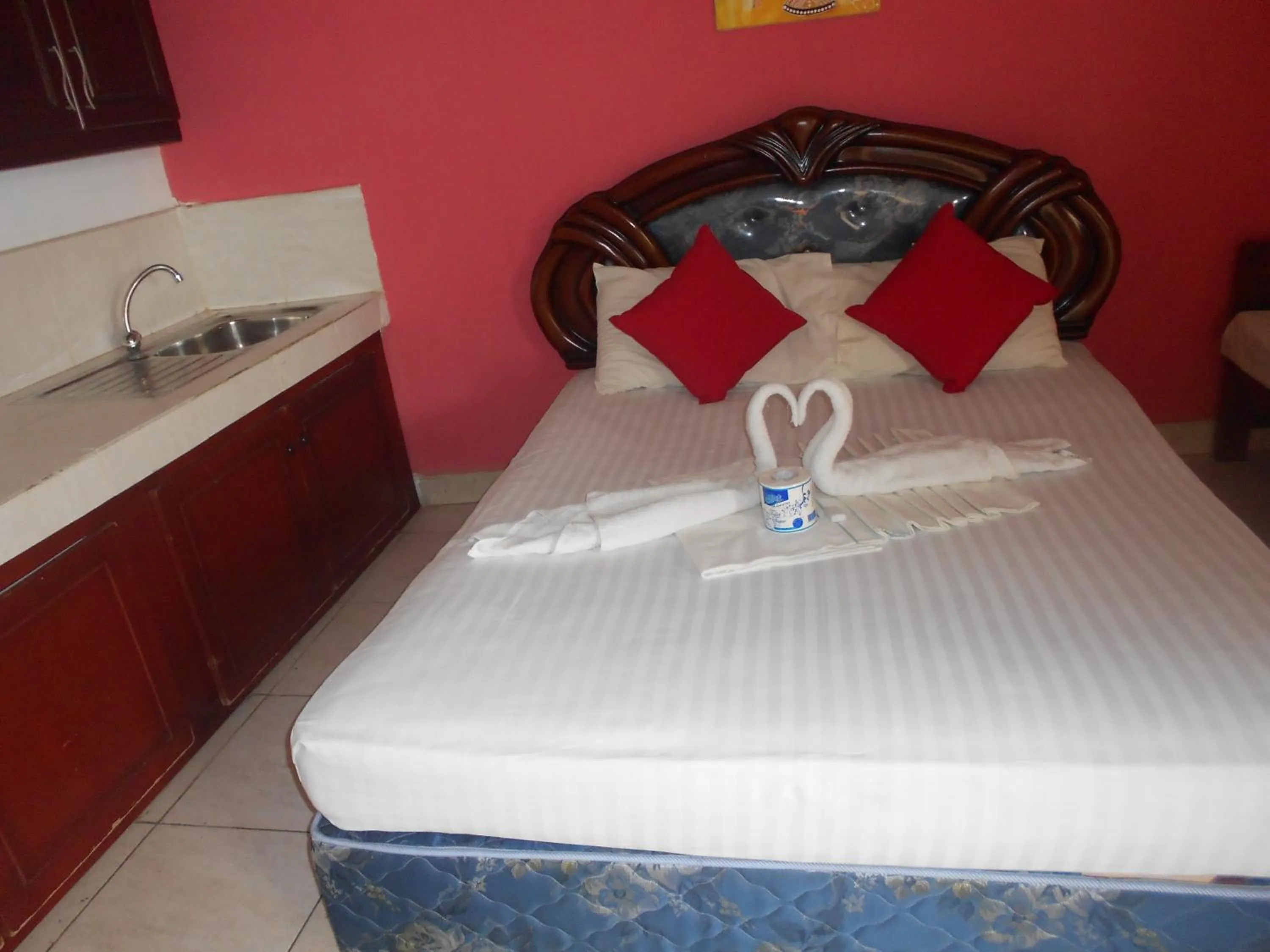 Bed in Shanith Guesthouse Negombo , beach road