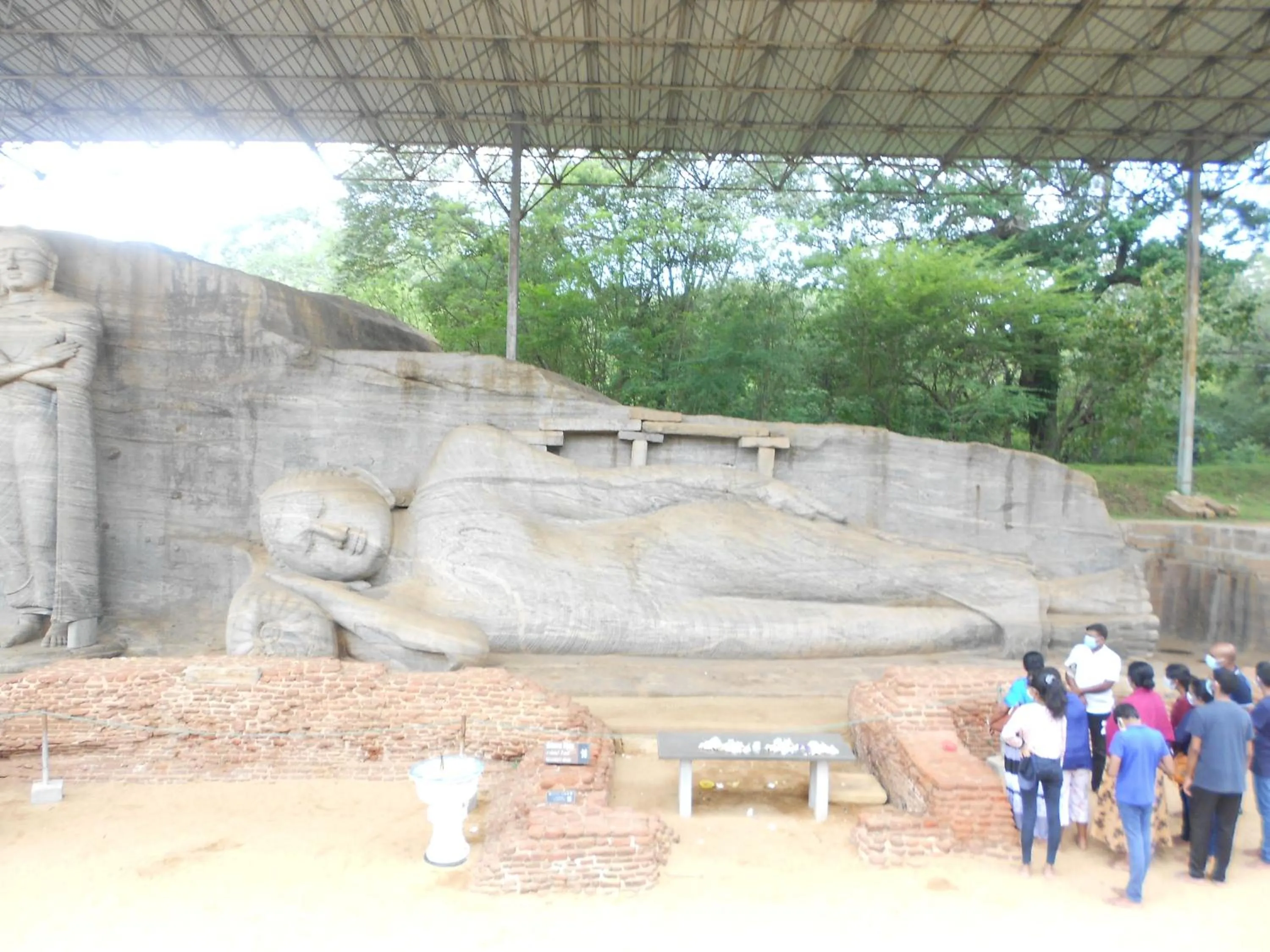 Guests in Shanith Guesthouse Negombo , beach road